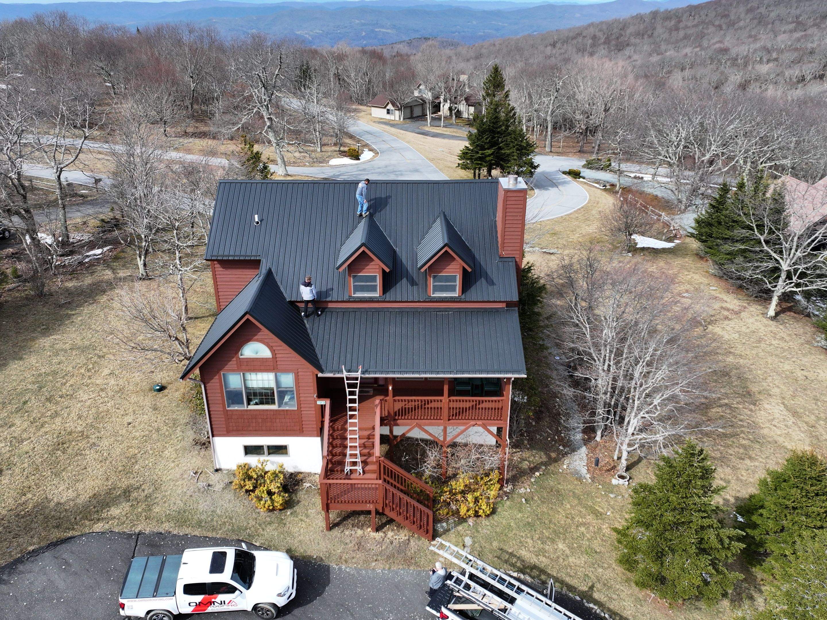 Dameron Residence by Omnia Roofing