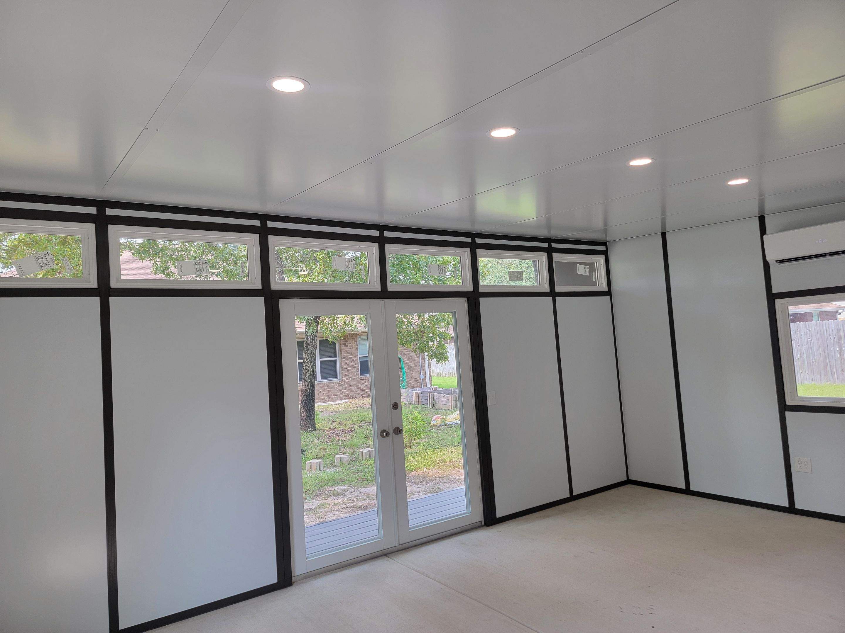 Modern Style Blockhouse in Navarre by Titan Sunrooms