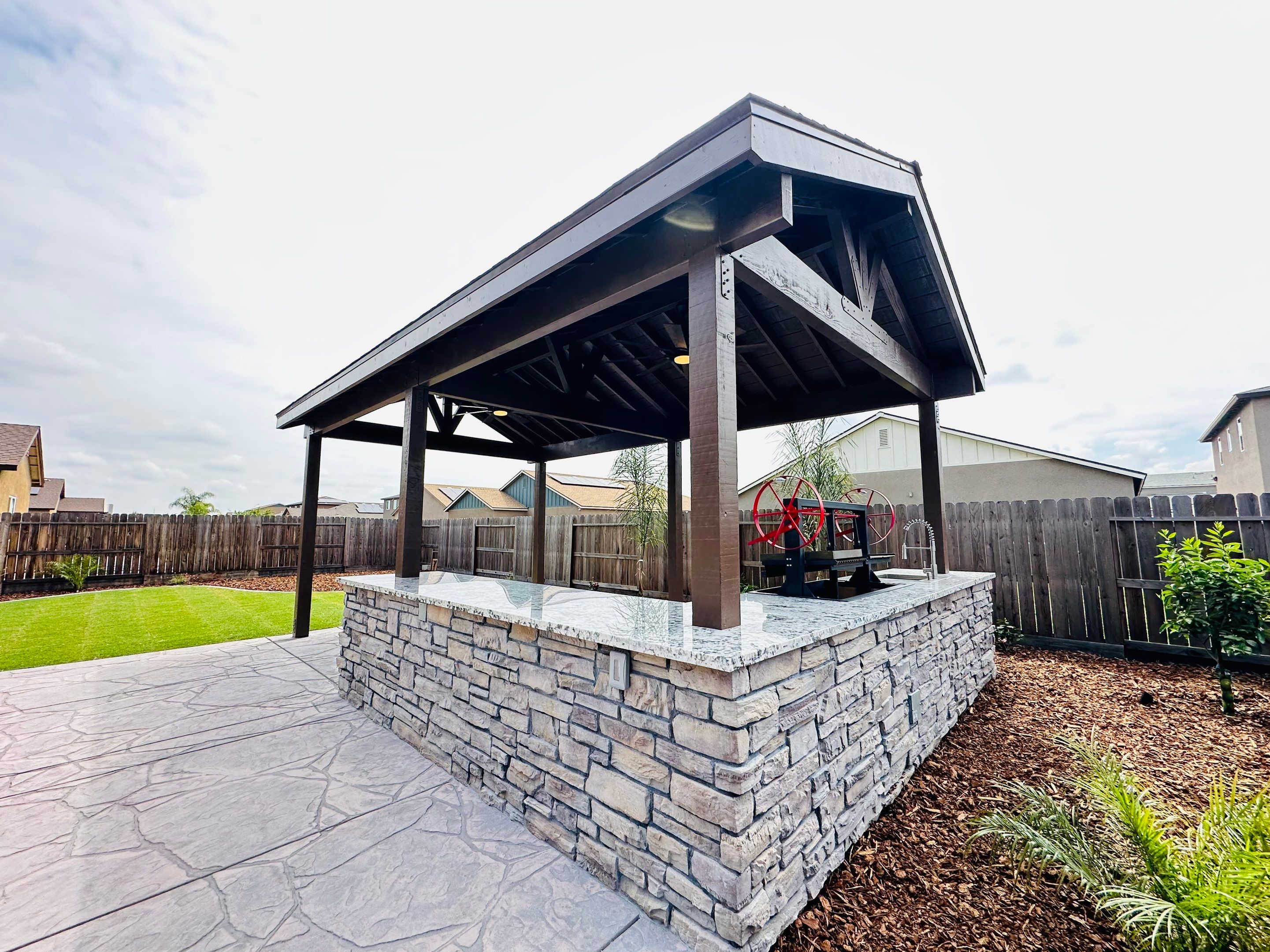 Project in Madera by SAVING PRO LANDSCAPING INC