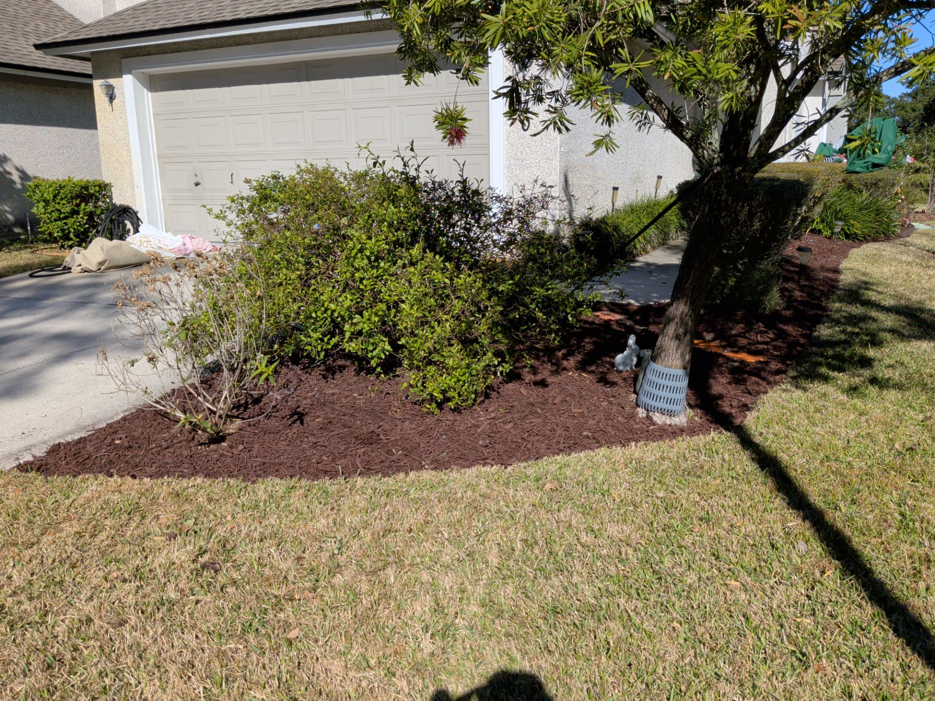 Flower Bed Cleanup & Mulch Preparation — Jacksonville Beach by Harmoni Home Services