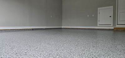 Garage using Houndstooth