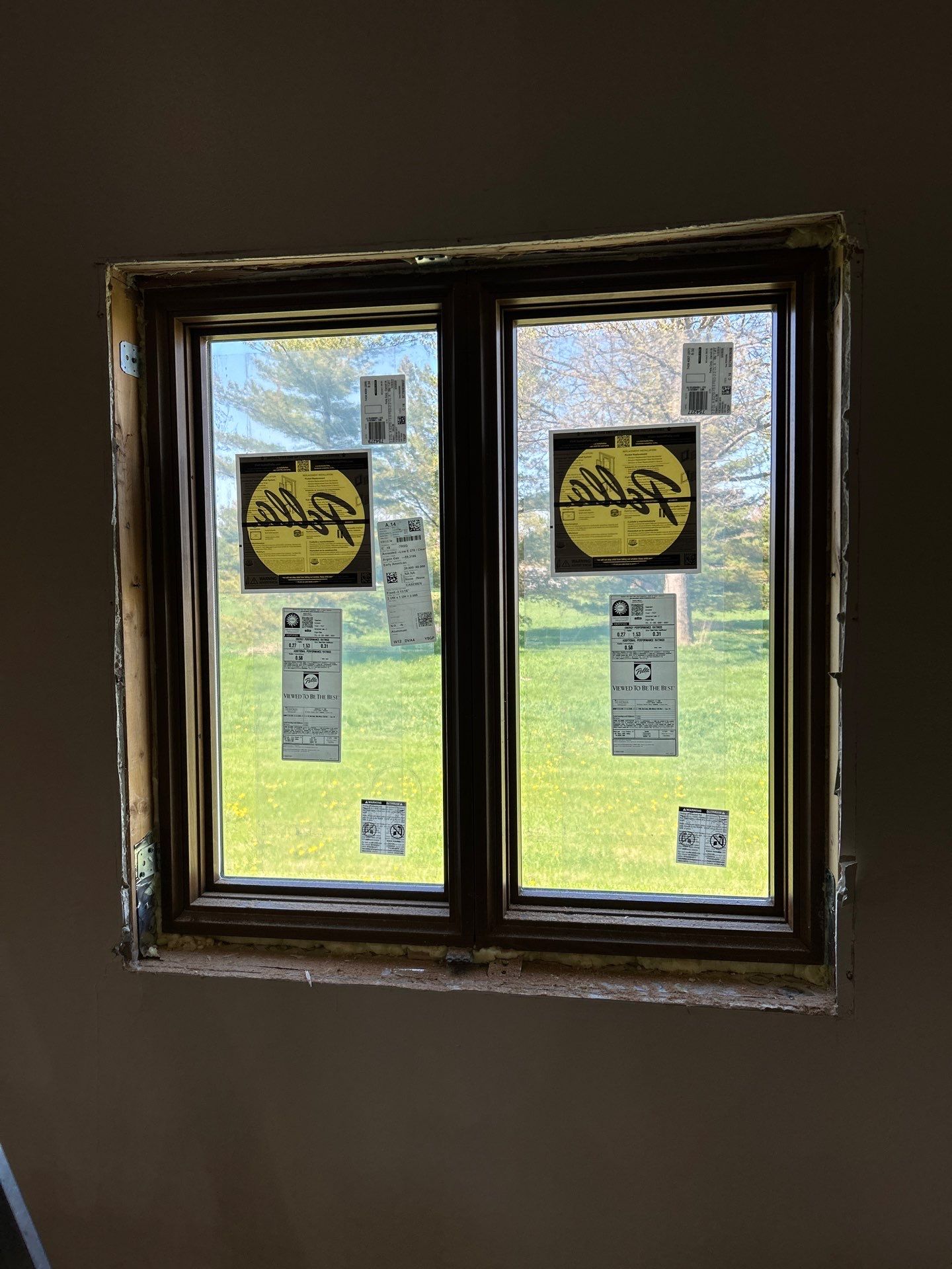 Window replacement using Pella Lifestyle wood/Aluminum window by United Windows and Siding LLC