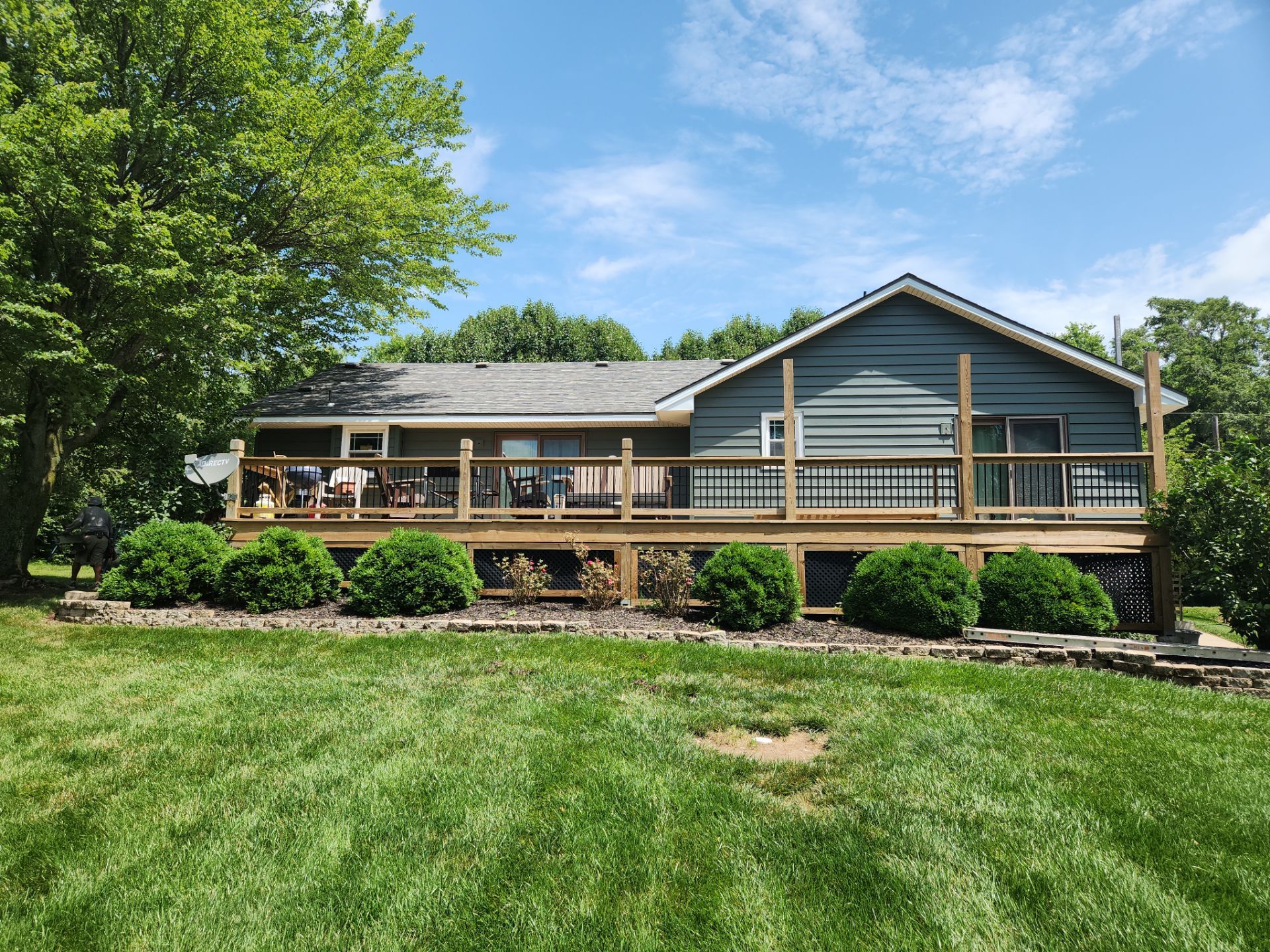 New Craneboard Siding on this Platte City, Mo home  by EEC  Windows, Siding & Roofing 