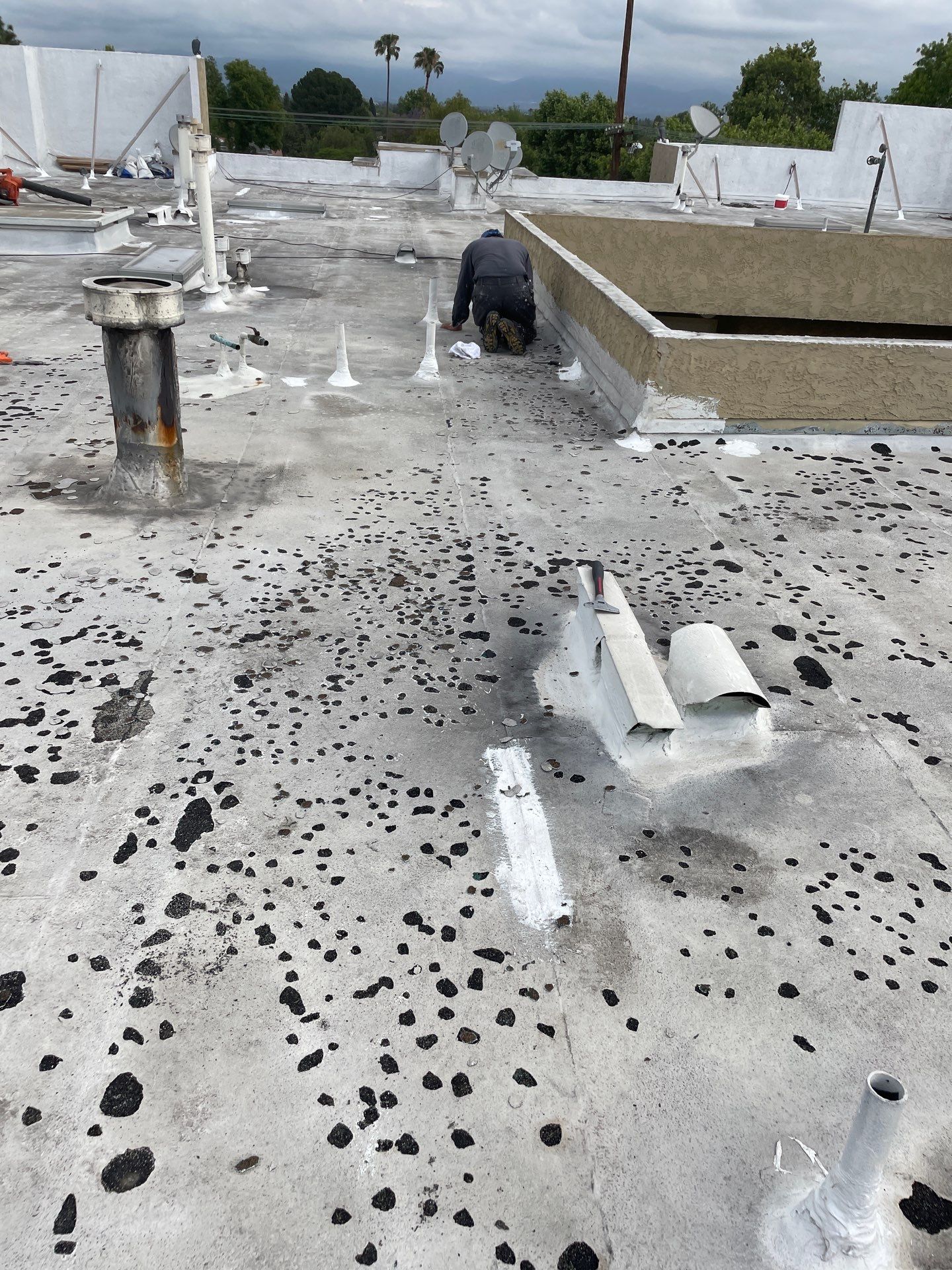 Apartment Building in Sherman Oaks by Hull Brothers Roofing