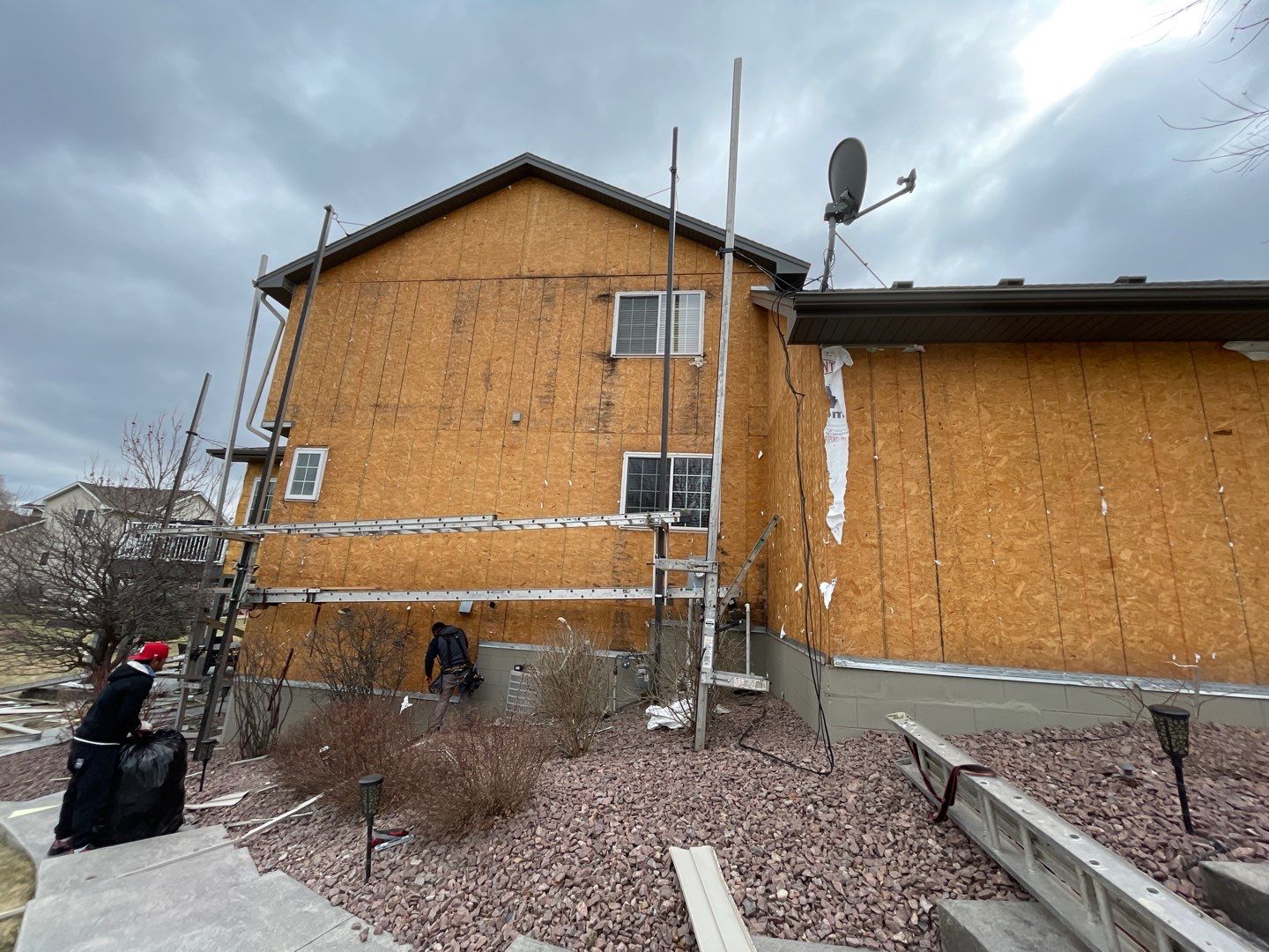 Siding Replacement – Edco Entex Steel & Mastic Vinyl Shakes | Saint Michael, MN by First Impressions Exteriors