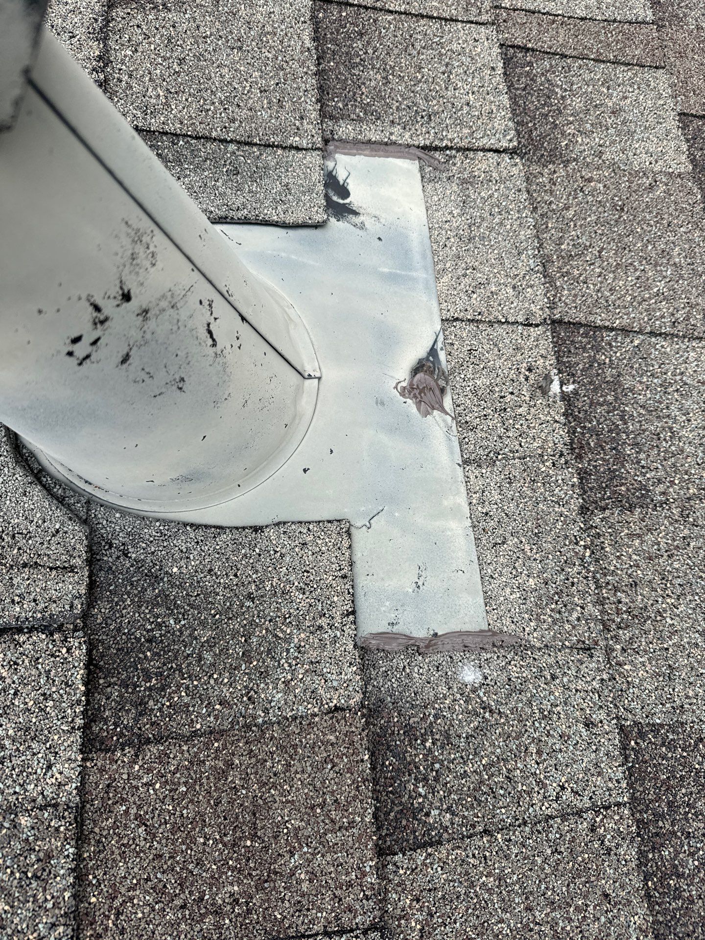 Hail Damage using Owen's Corning Duration (Lifetime) Shingles by Roof Repair Company