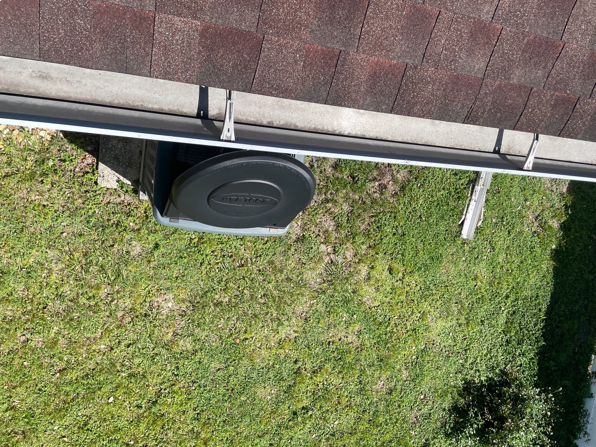 Gutter Cleaning in Brandon FL by Gutter Professors