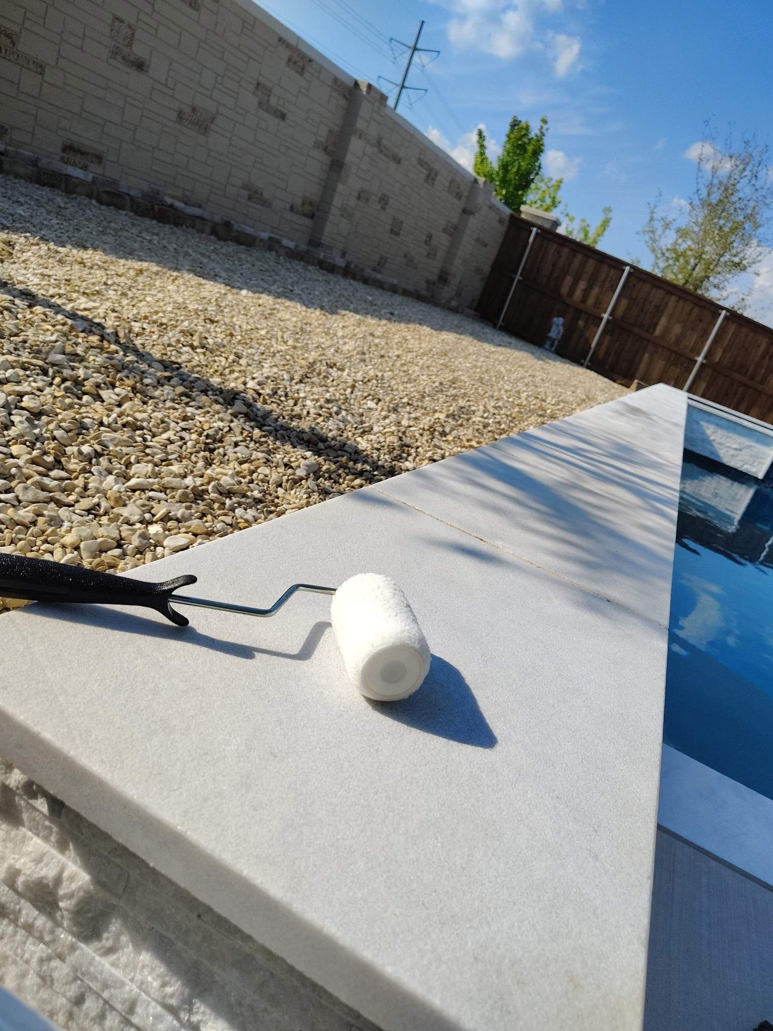 Geometric Pool with Inset Spa and Dark Interior by Pinnacle Pools and Spas - DFW