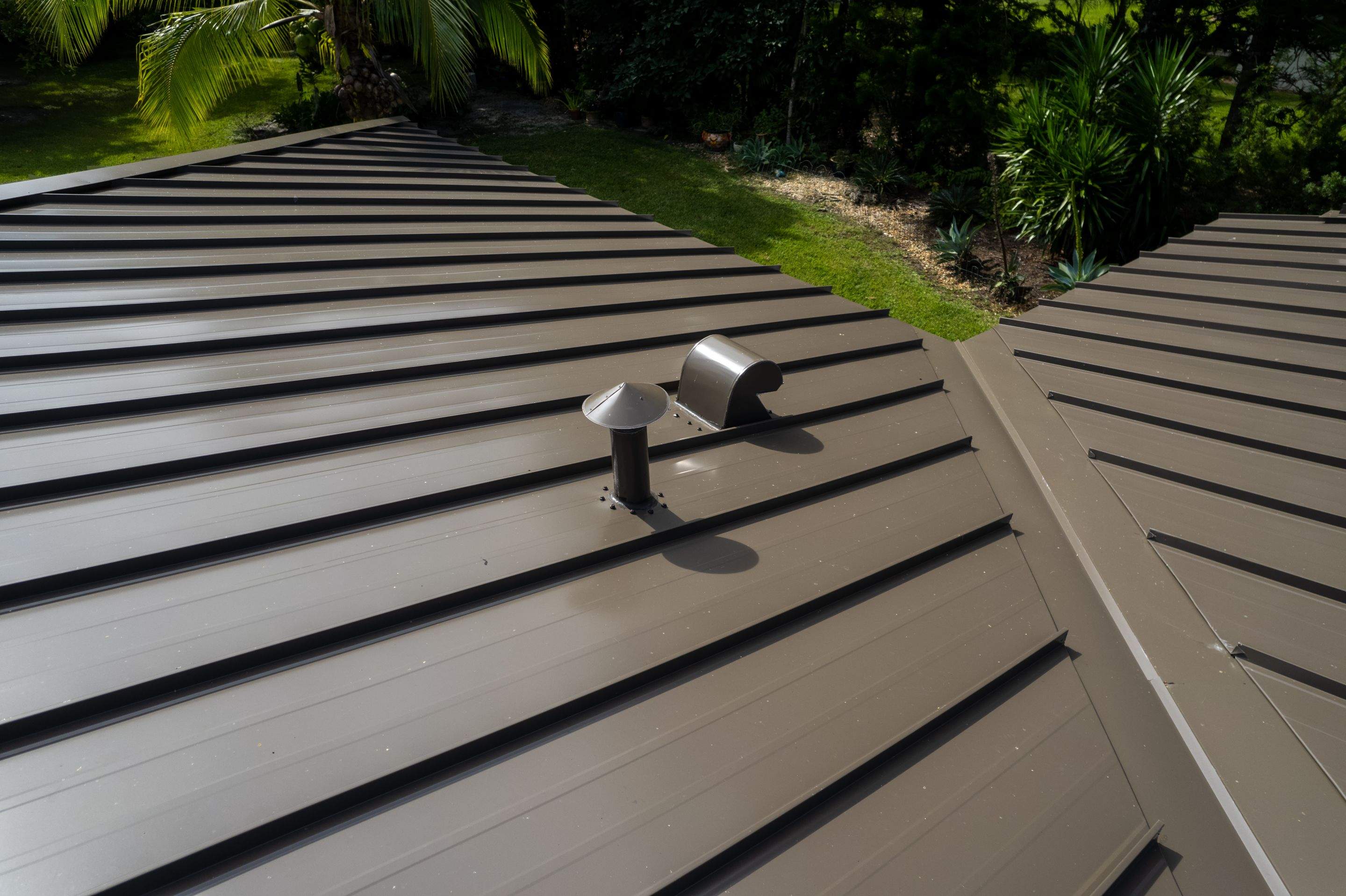 Metal Roof - Galvalume - Medium Bronze by Istueta Roofing