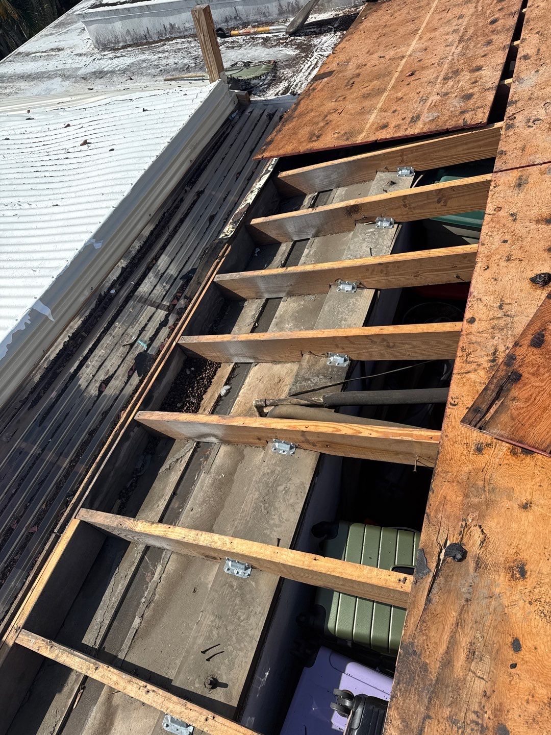 Project in Clearwater 33763 by Mitchell Roofing Company LLC 