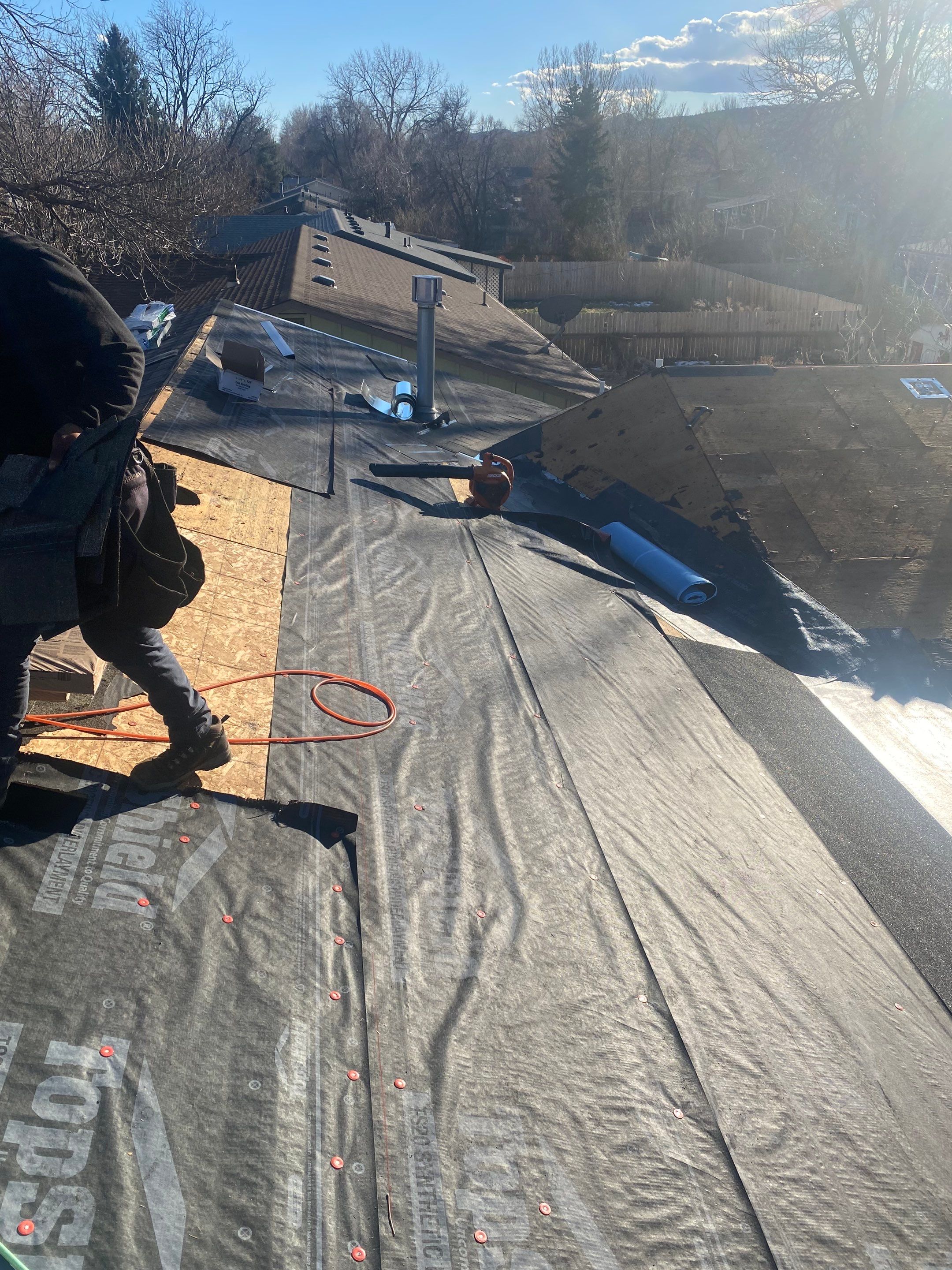 Resdiental Hail Damage Roof Replacement  using Certainteed Northgate Class 4 Impact Resistant "Weathered Wood" color by Black Belt Roofing 