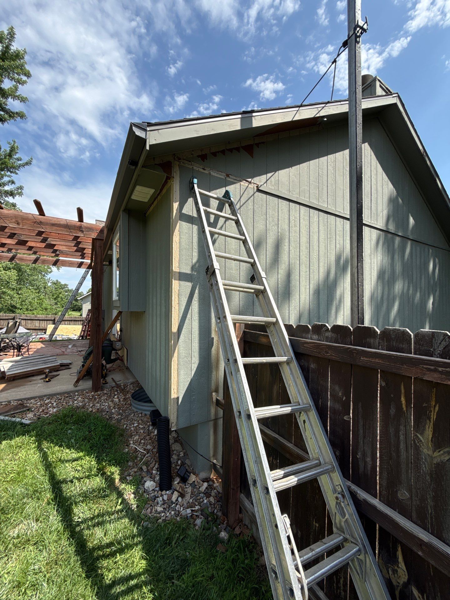 Whole-Home Craneboard Siding Replacement and Exterior Renovation in Shawnee by EEC Windows, Siding & Roofing
