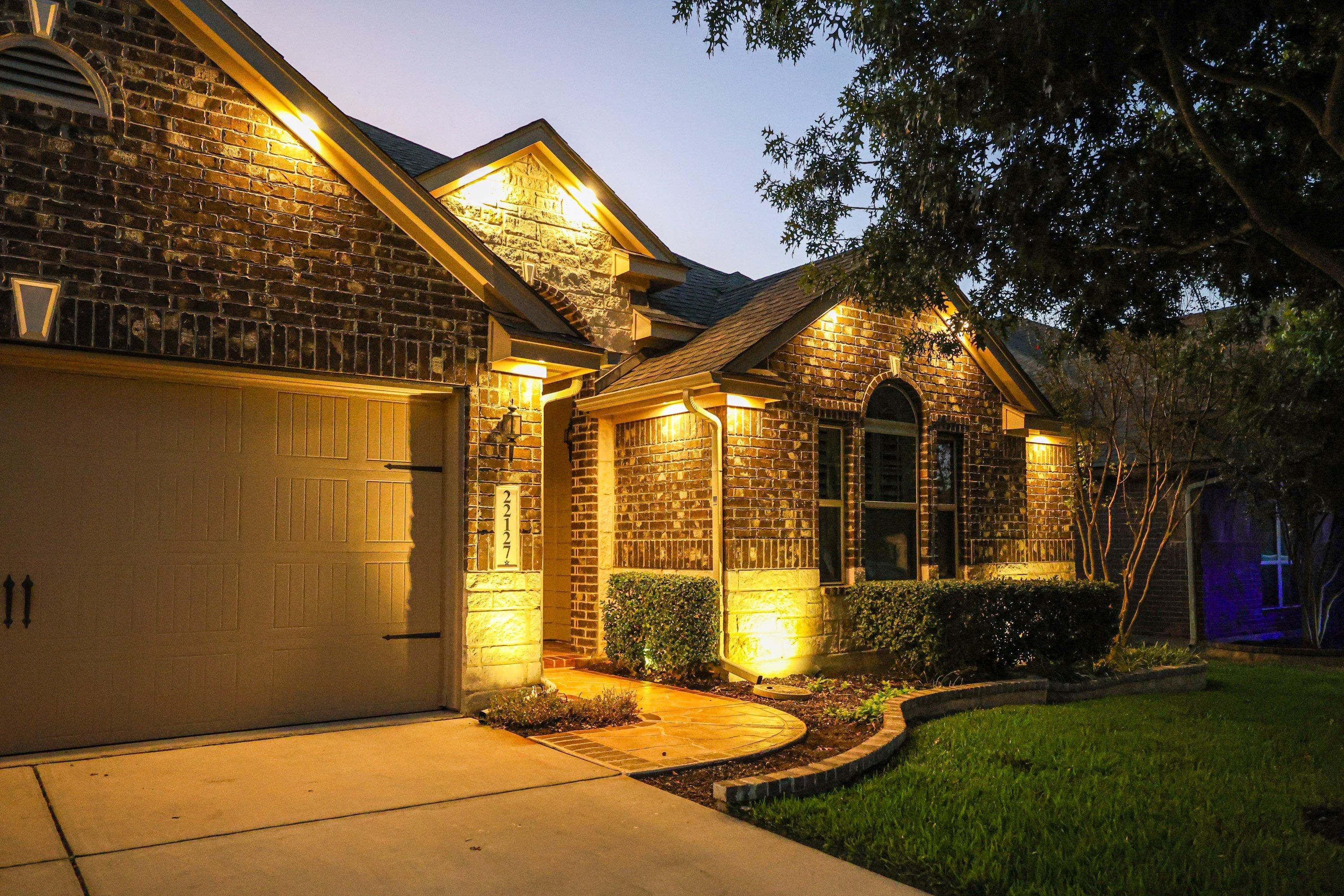 Wortham Oaks, San Antonio by Hole In One Lawns, LLC