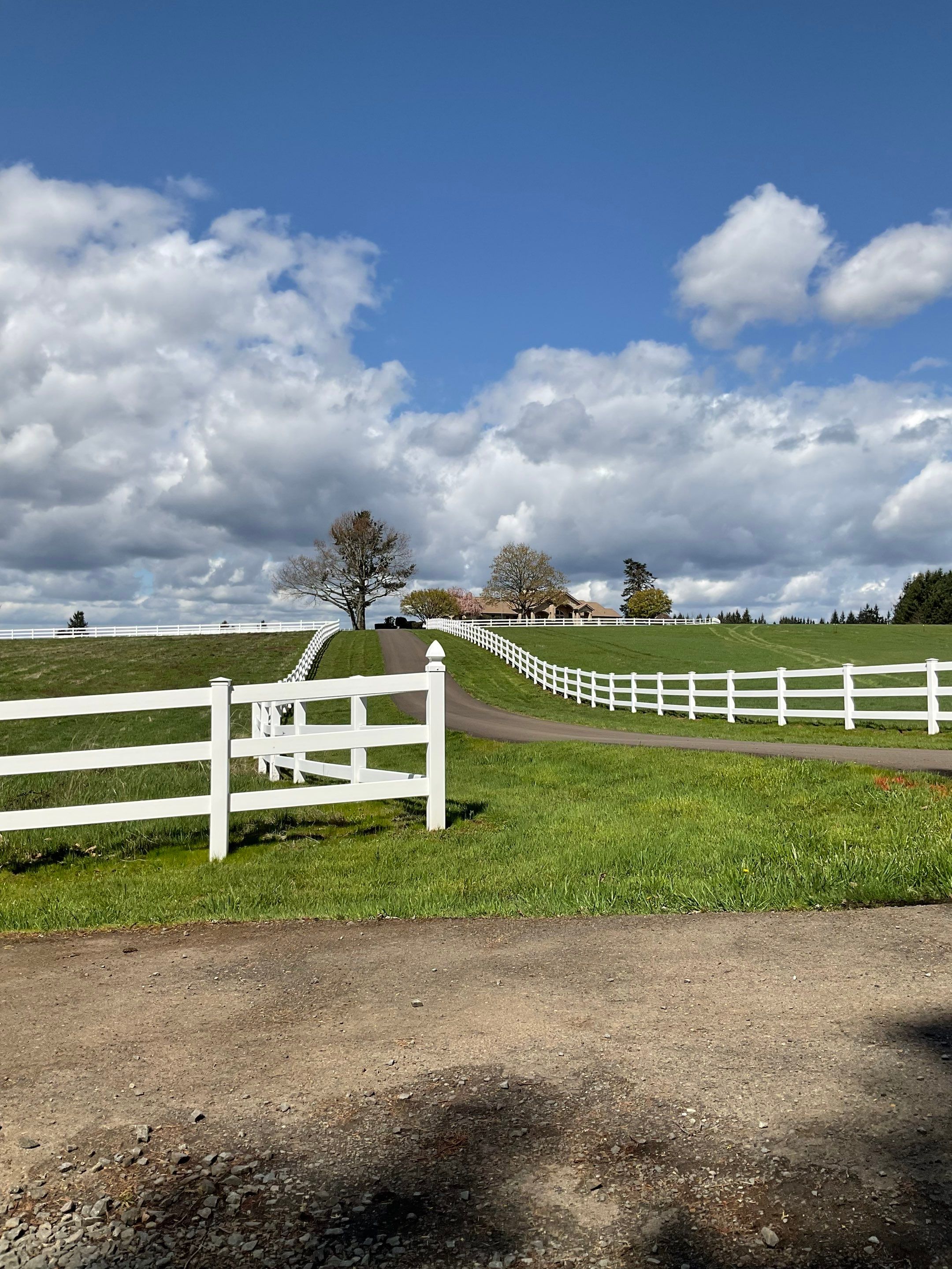 Vinyl Fence Wash using Surfactant by Willamette Outdoor Wash LLC