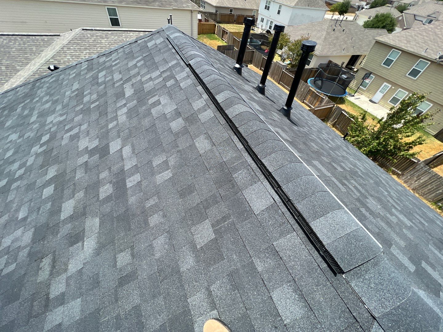 OC Duration Moire Back by HHH Roofing & Construction