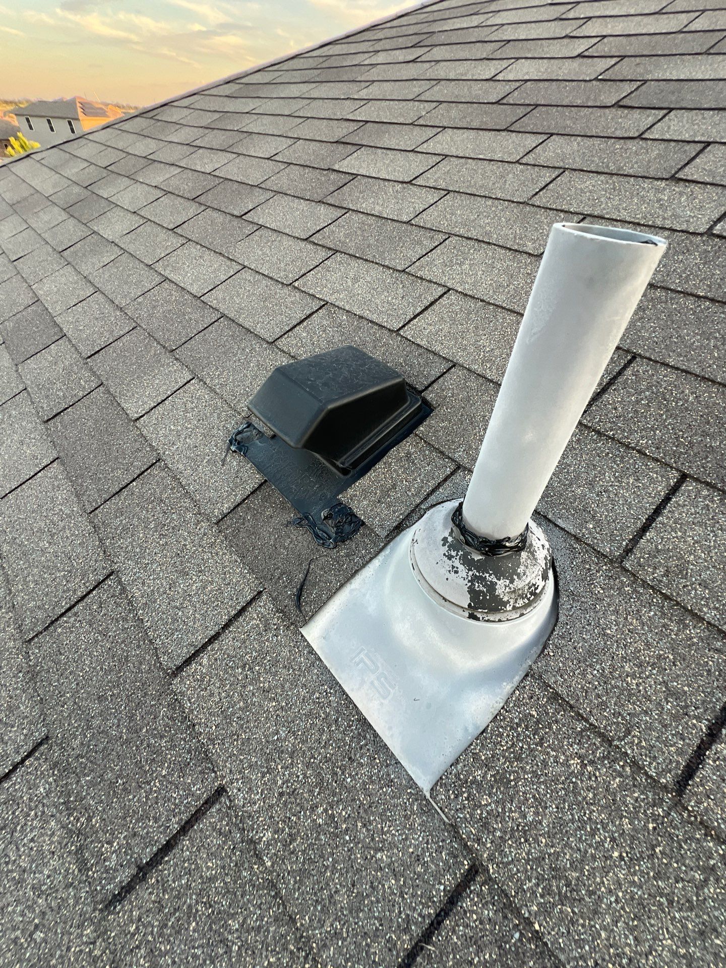 Hail Damage using Owen's Corning Duration (Lifetime) Shingles by Roof Repair Company