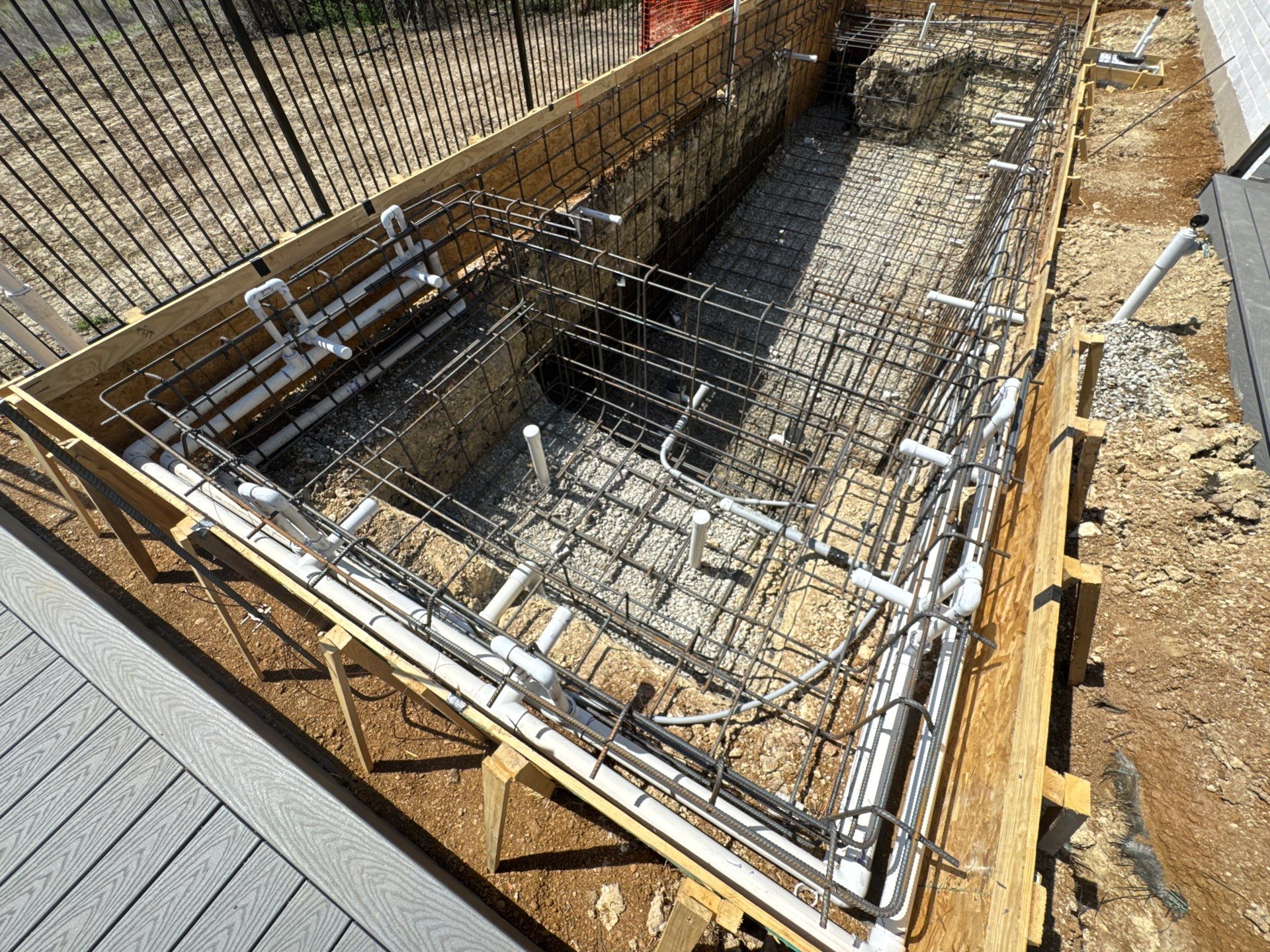 Modern Geometric Plunge Pool with Tanning Ledge by Pinnacle Pools and Spas - DFW