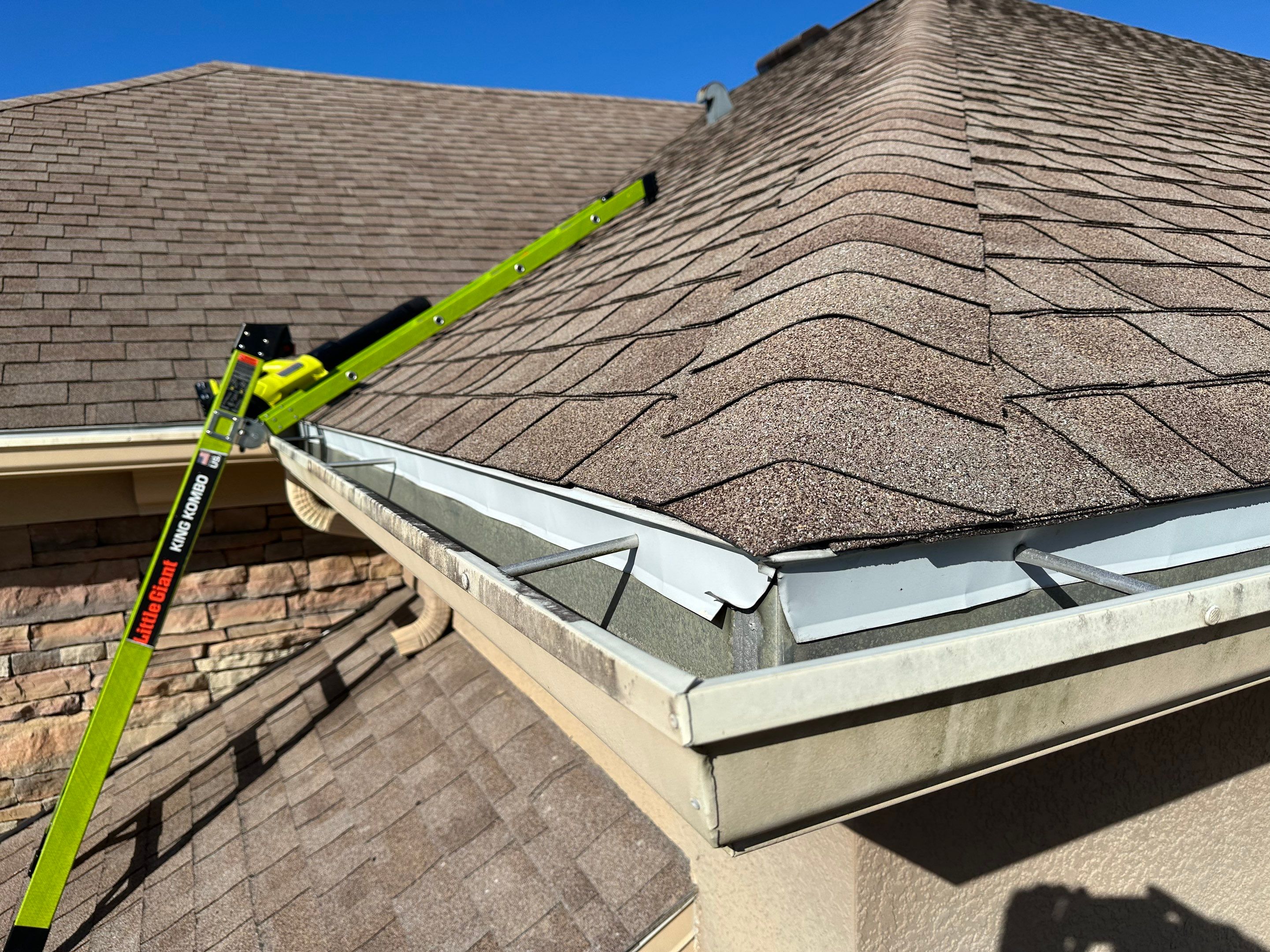 House Wash, Roof Cleaning & more Oakleaf Hammock, Ellenton, FL | Sunshine AquaWash by Sunshine AquaWash