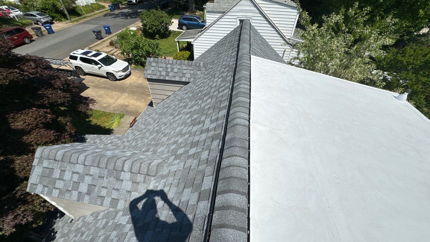 Falls Church: CertainTeed Landmark Pro Designer Shingles in Max Def Pewter by RM Banning, Inc.