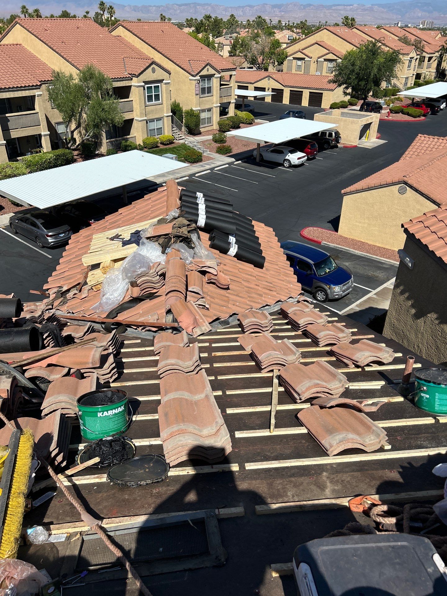 L15364-Latigo Condos by The Original Roofing Company