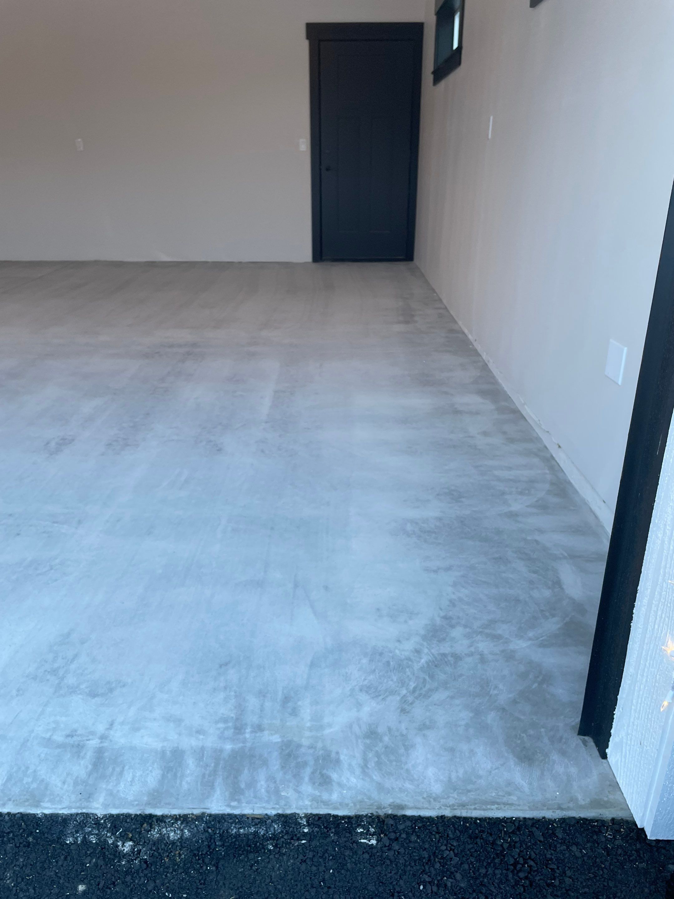 Garage Transformation using Domino and The Penntek Evolution System by Croc Coatings, LLC