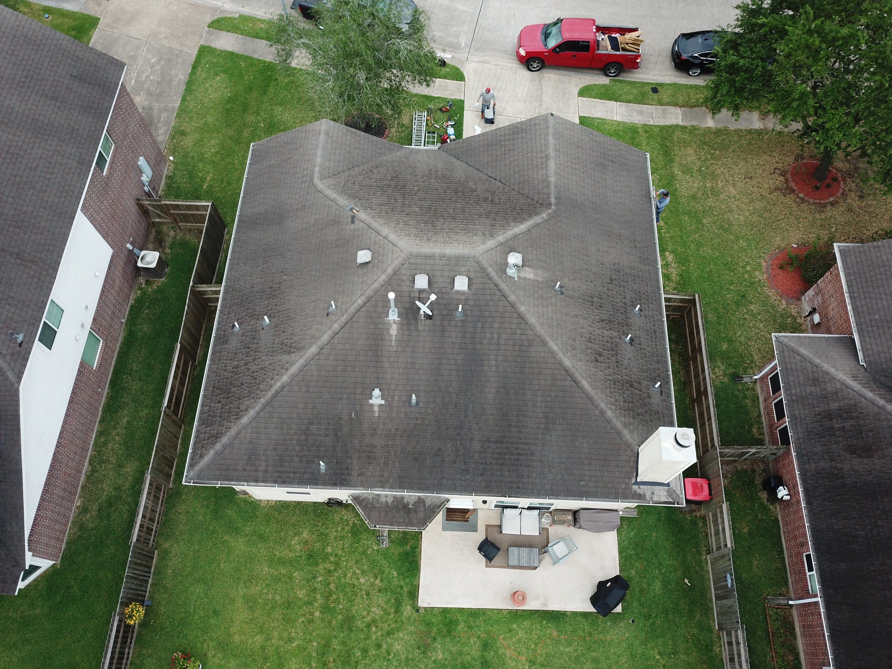 OC Duration Estate Gray by HHH Roofing & Construction