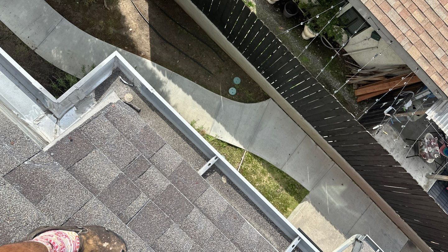 Lake Forest Gutter Cleaning by Property Cleaning Experts