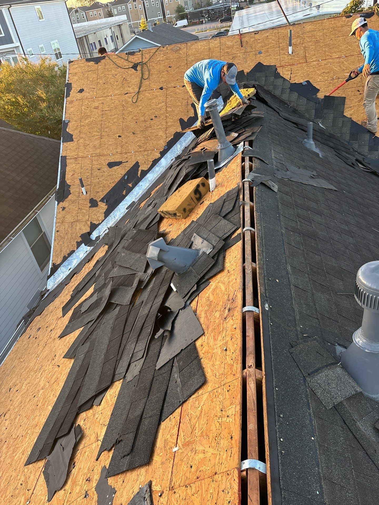 Residential Roofing Installation using Owen's Corning Duration (Lifetime) Shingles by Roof Repair Company