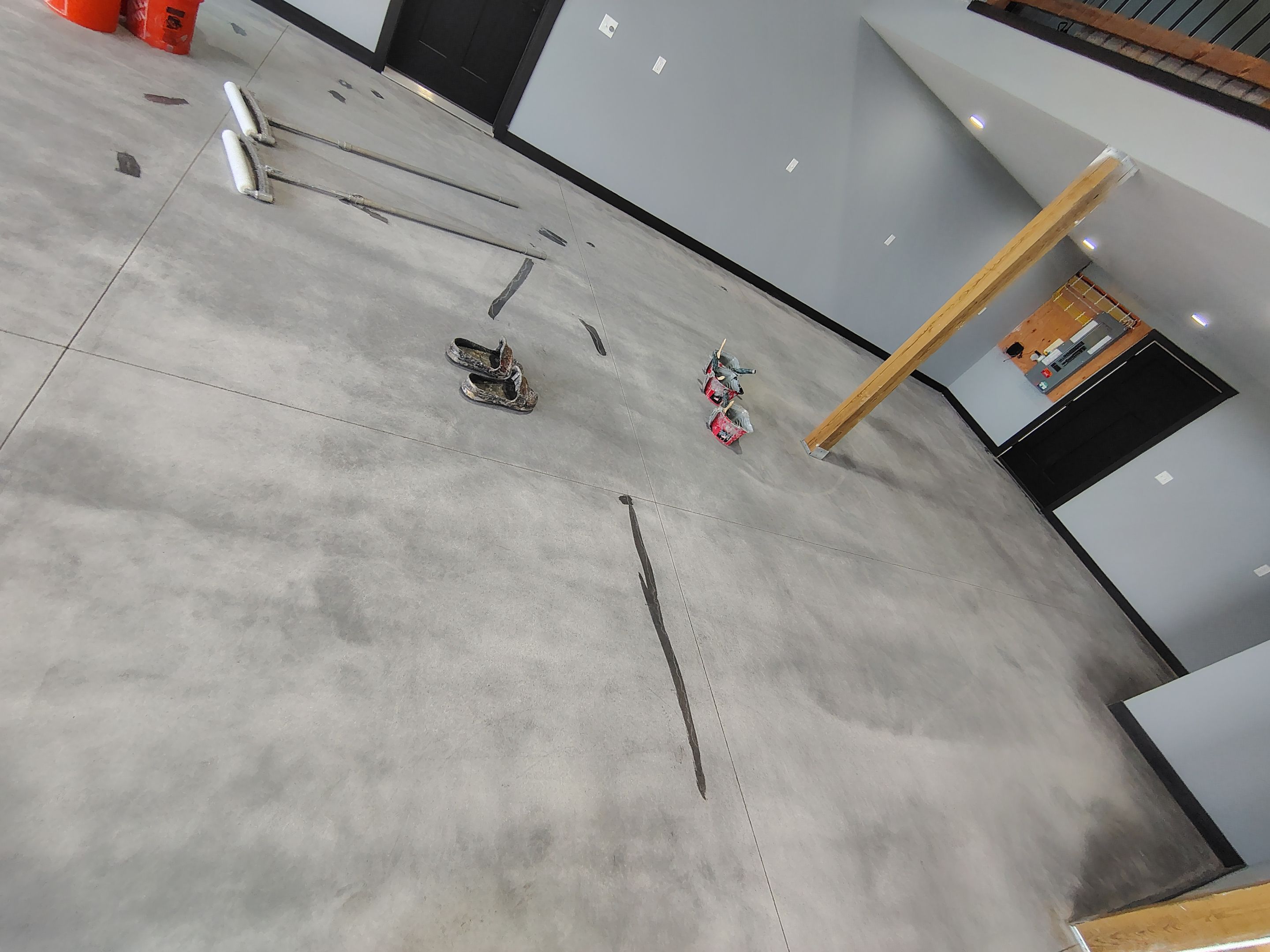Polyaspartic Garage Floor Coating with Decorative Flake in Wentworth by Select Painting, Coatings & Garage Cabinets