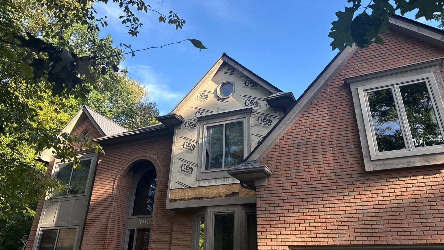 Siding Replacement using Alside S7 Cedar Mill Grain Cape Cod Grey by 180 Contractors