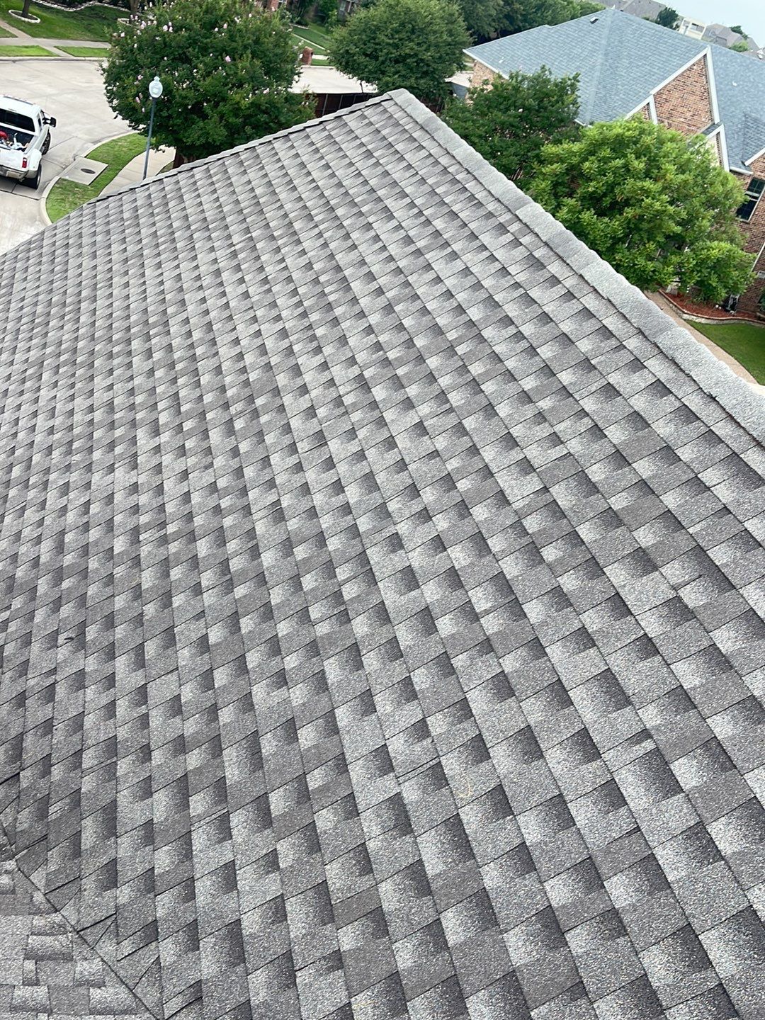 GAF HDZ - Weathered Wood by Elite Roofing LLC