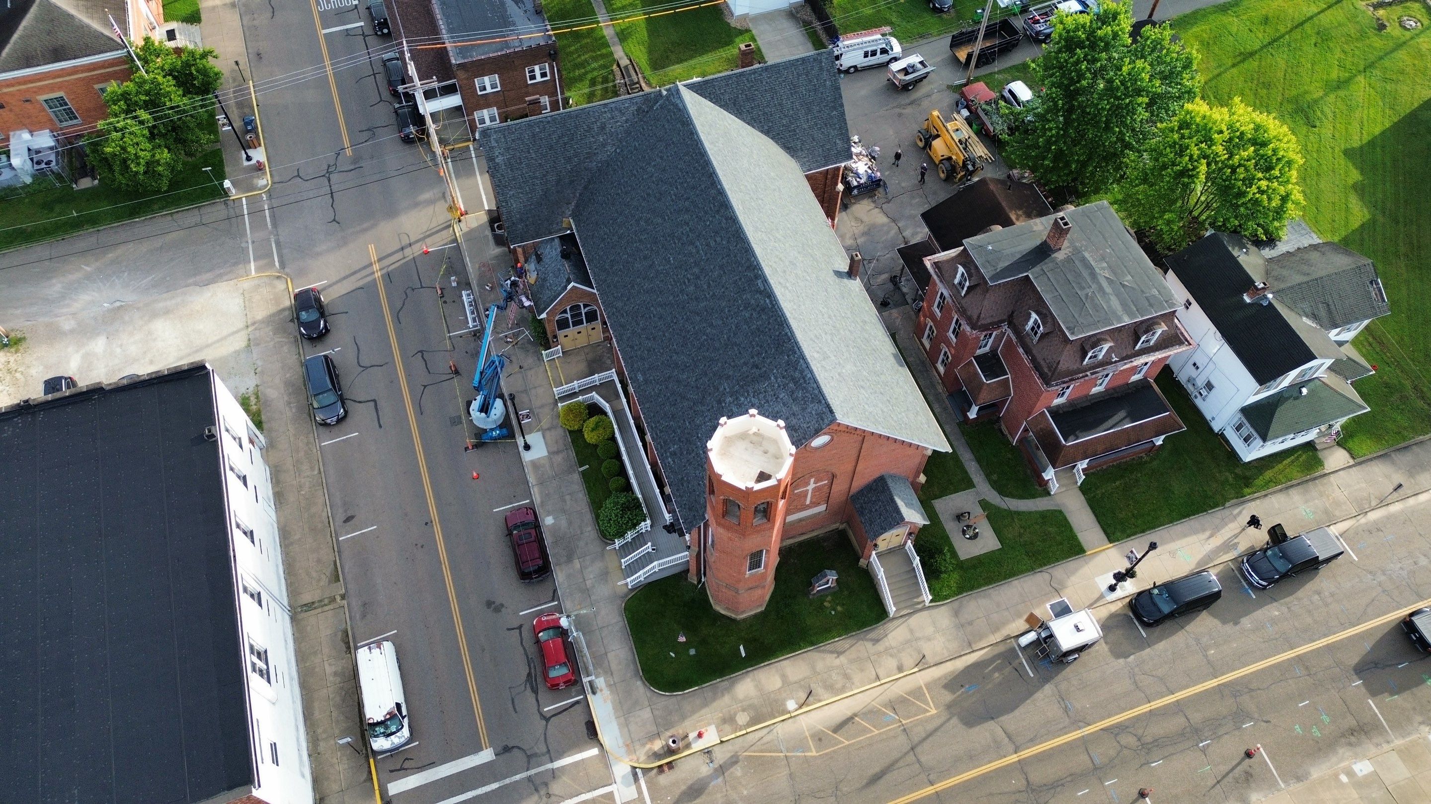 Commercial Roofing Installation using Duration Series Shingles - Estate Gray by RoofX 