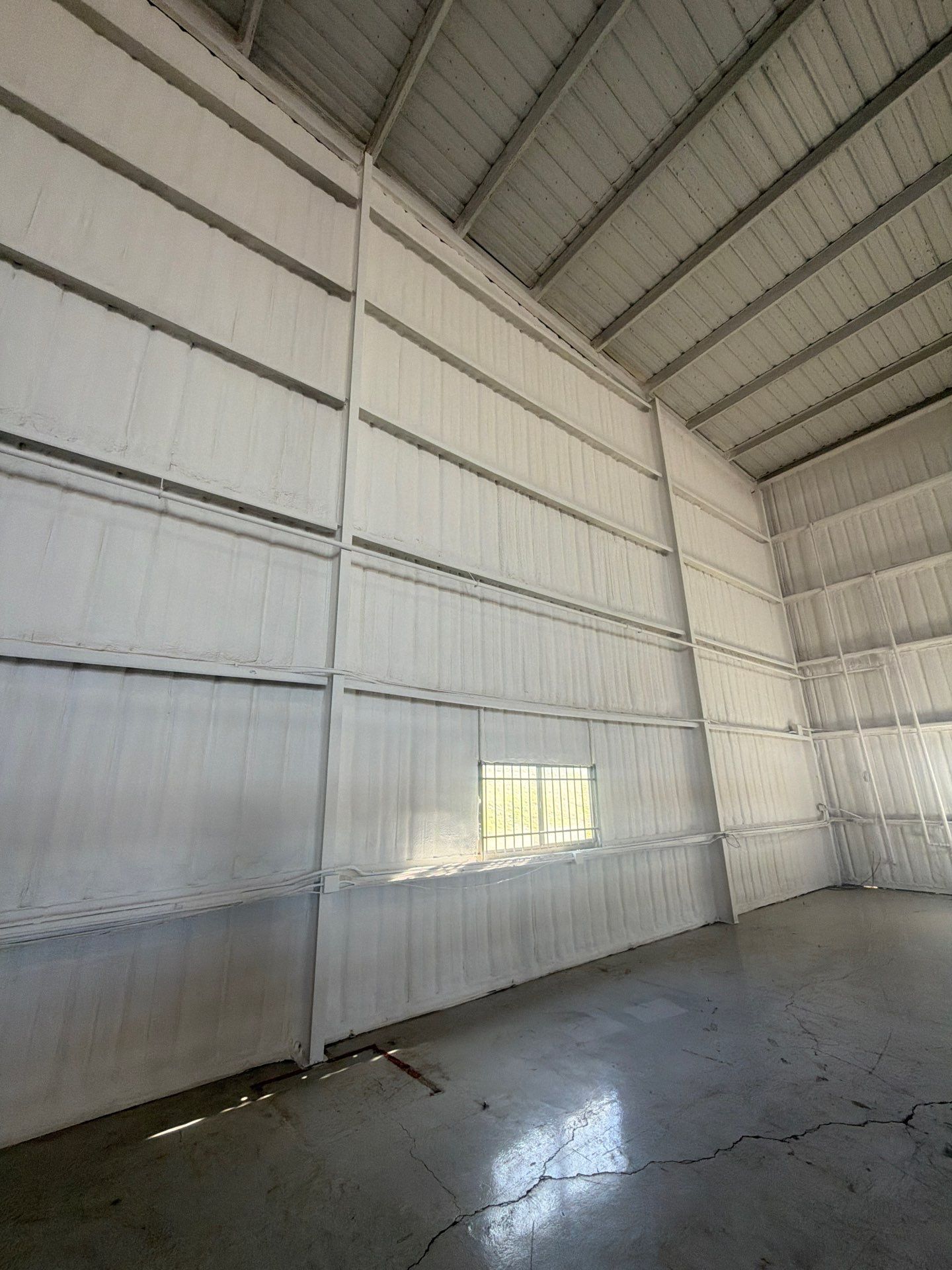 20,000 SF Airplane Hangar  by Apex Insulation Solutions