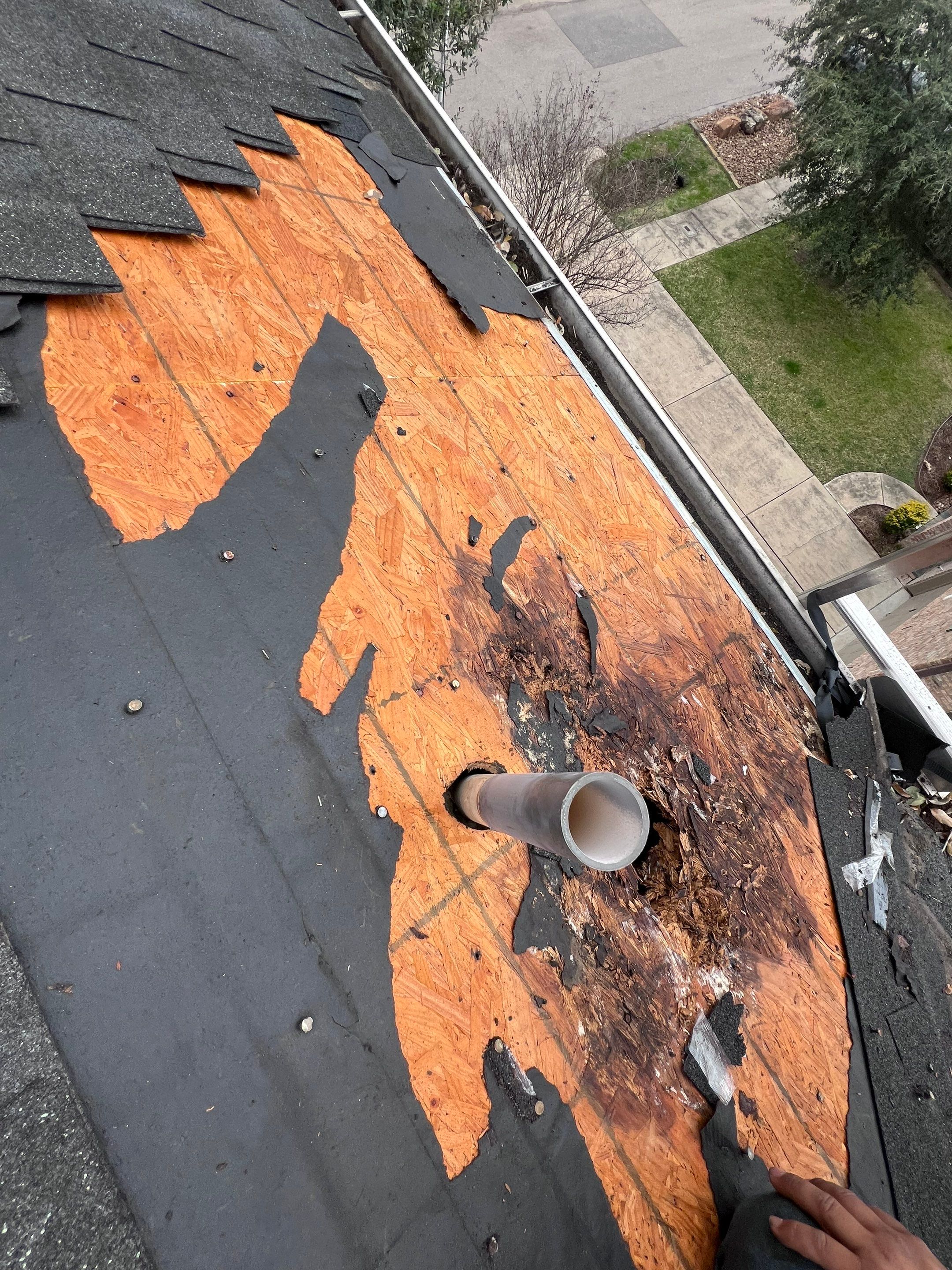 Hail Damage using Owen's Corning Duration (Lifetime) Shingles by Roof Repair Company