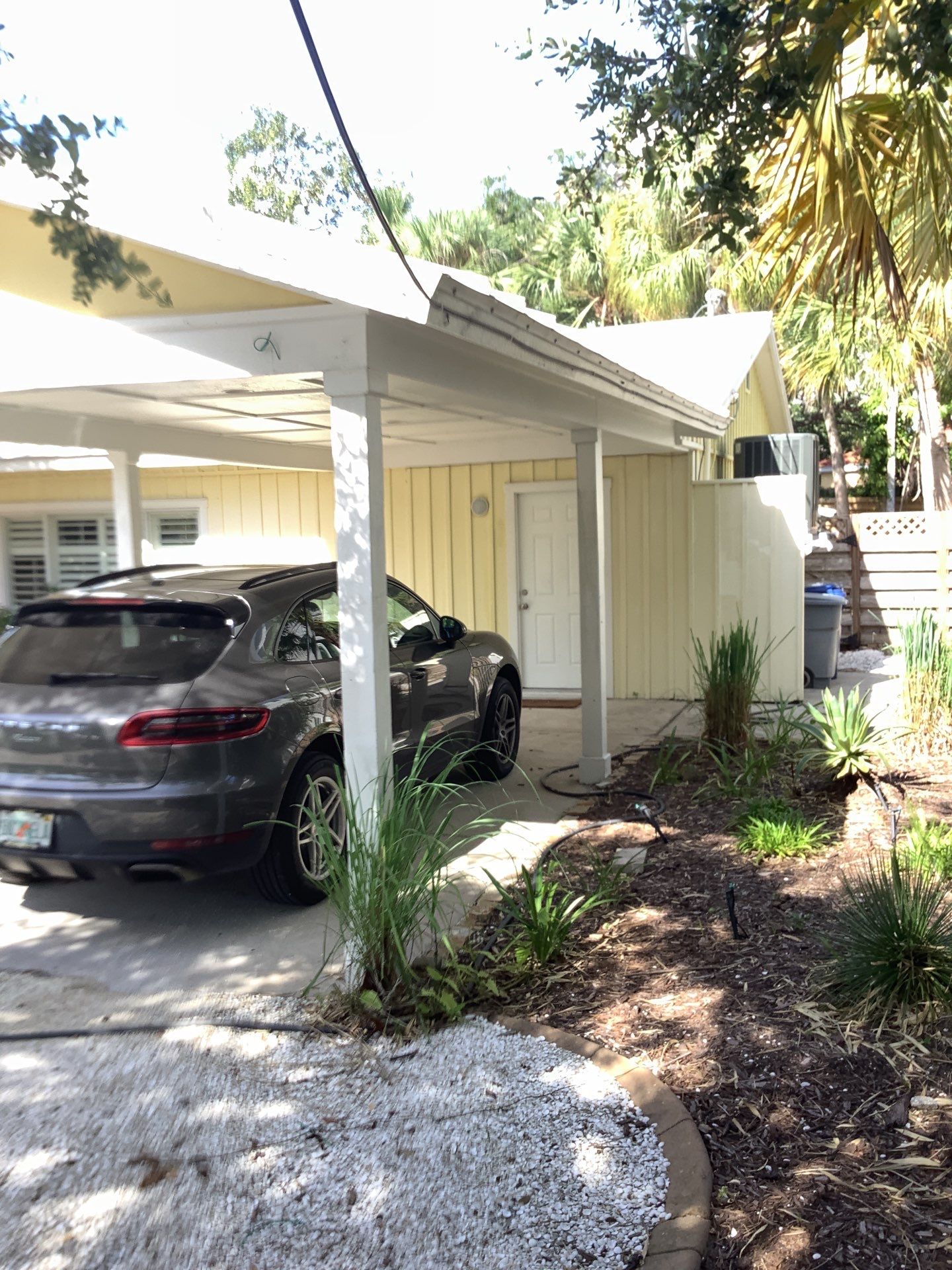 Splash Guard Gutters Installed in Siesta Key FL by Gutter Professors