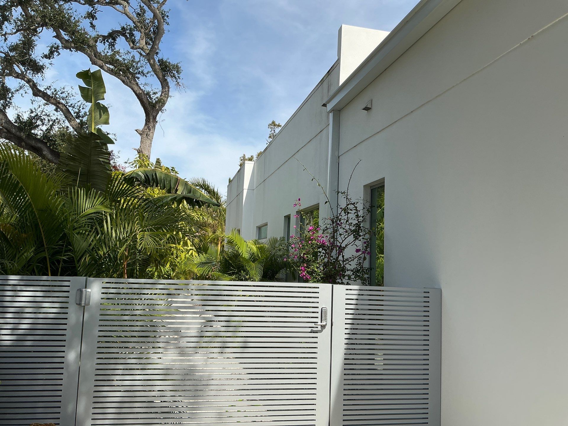 7 inch seamless gutters using smooth box gutters in Sarasota FL by Gutter Professors