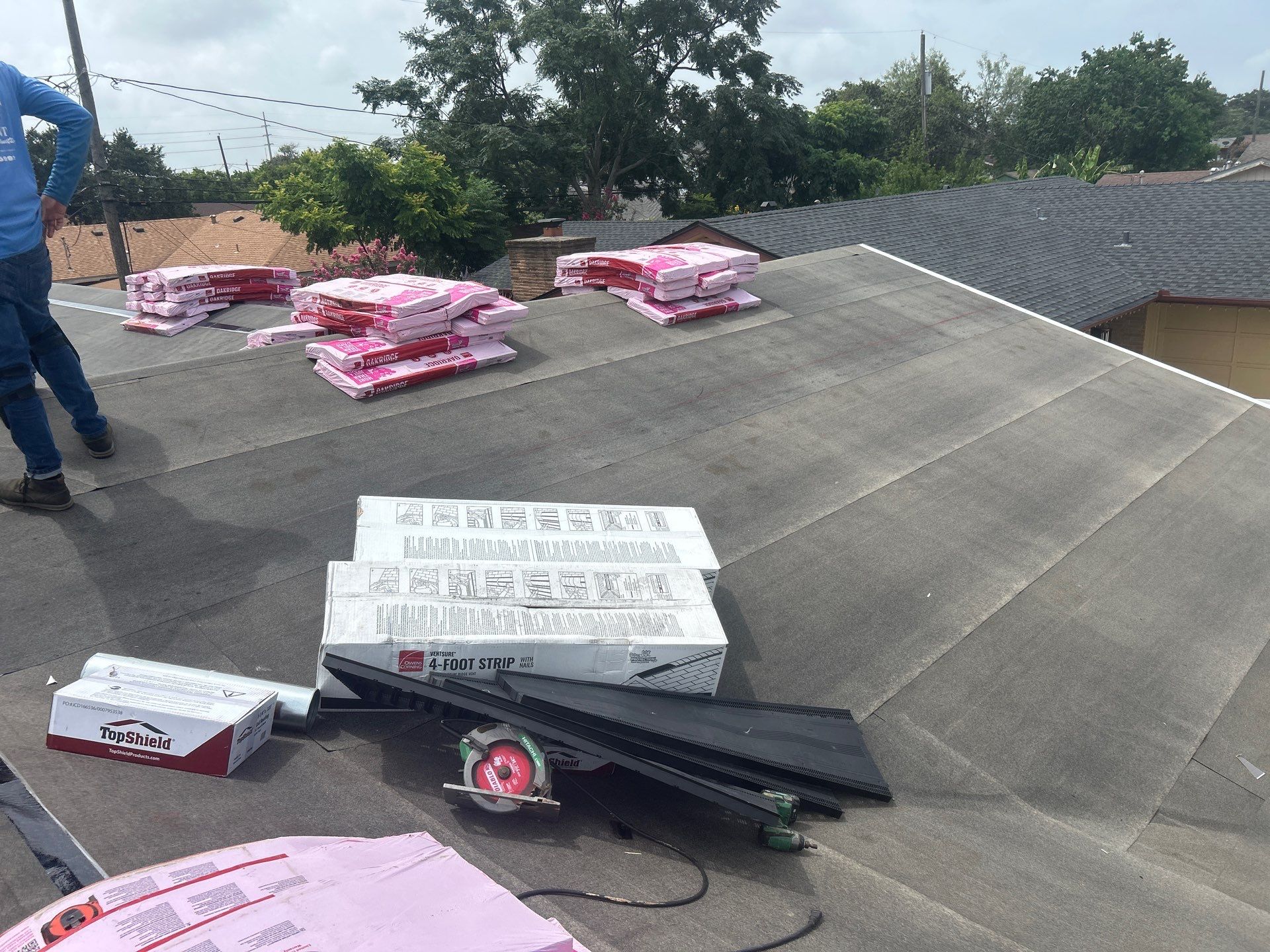 Screened in, on Spicewood by Bayfront Roofing and Construction