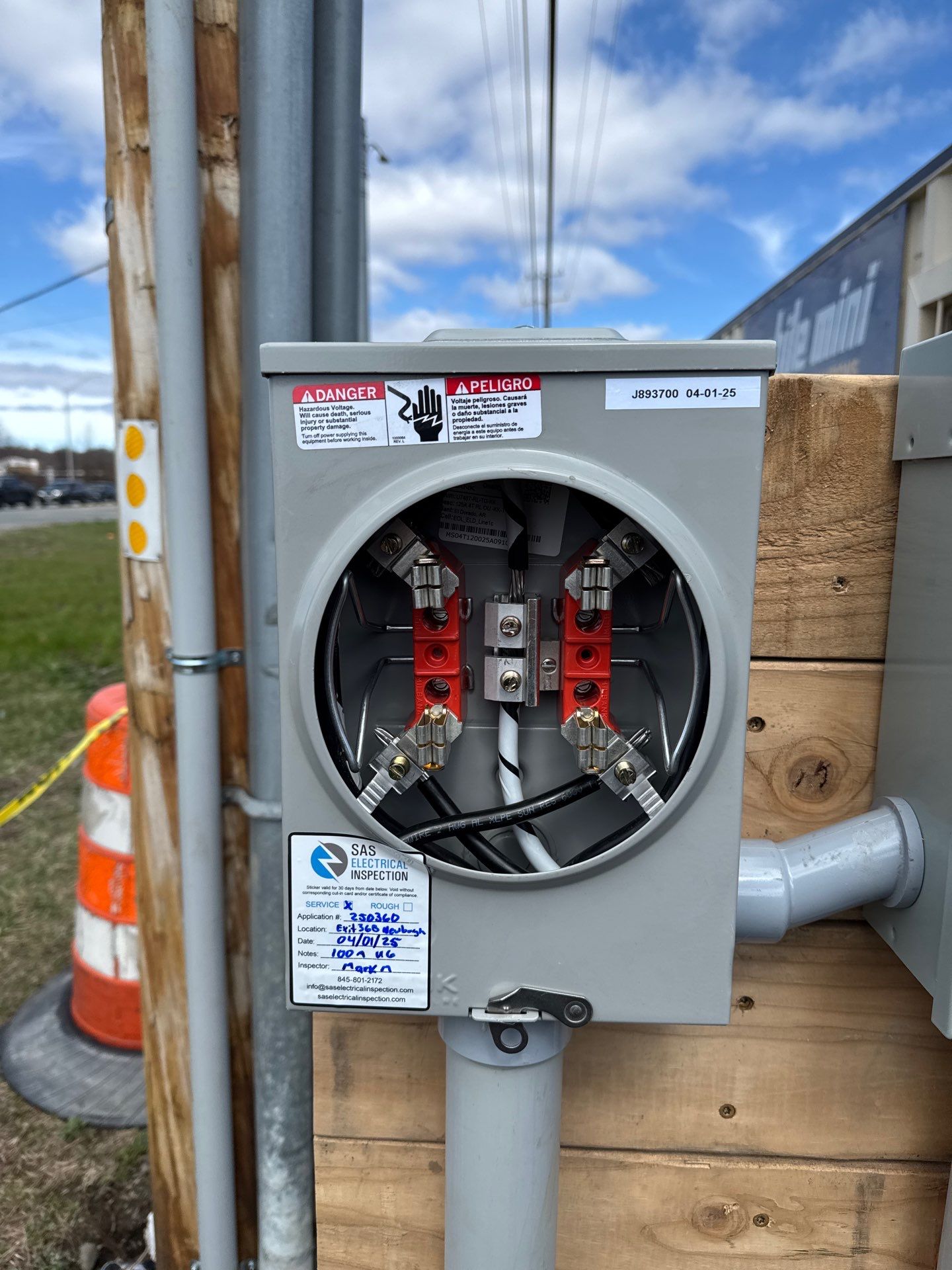Temporary Meter & Panel Installed by ZAM for Construction by ZAM Electric