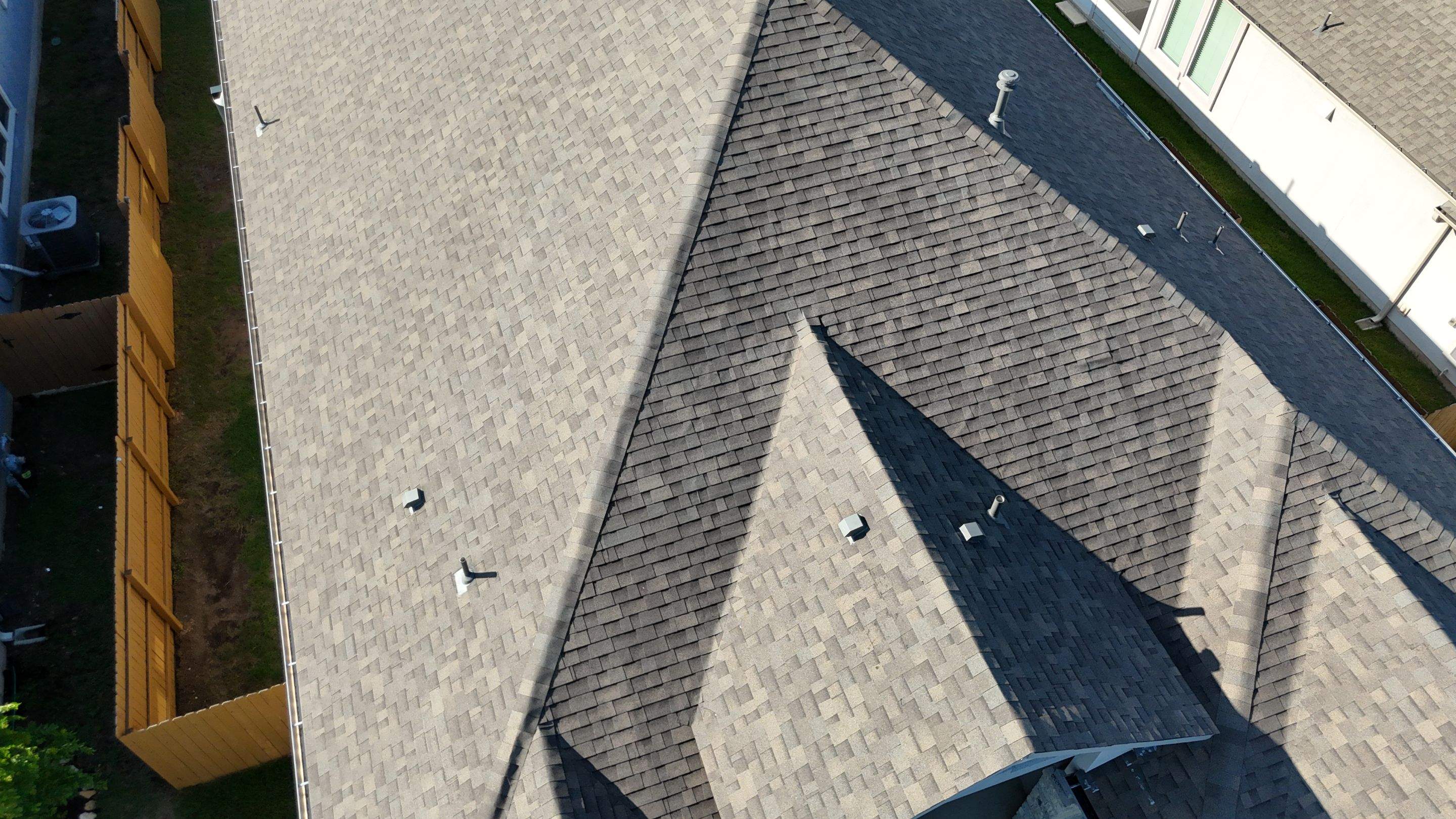 Weathered Wood - Malarkey Vista by RoofsOnly.com