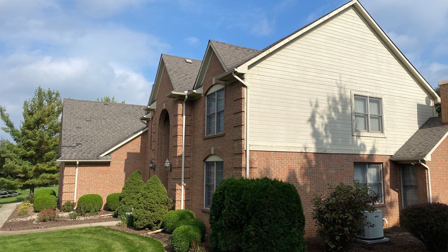 New Roof Installation - Private Residence  by Bloomfield Construction & Restoration