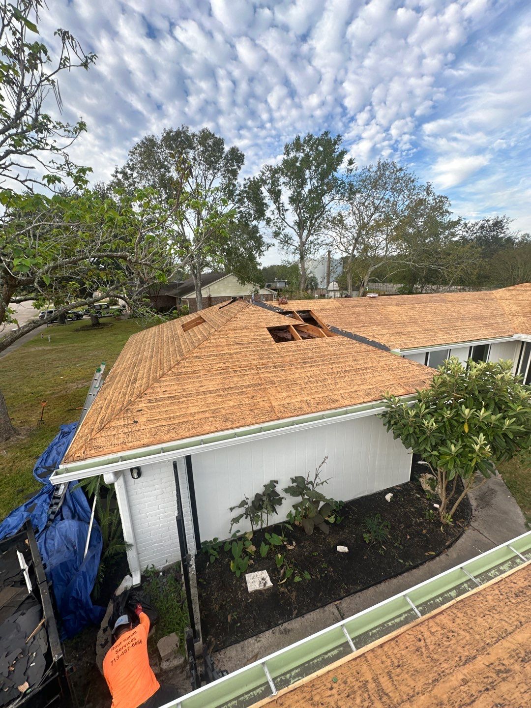 Residential Roofing Installation using Owen's Corning Duration (Lifetime) Shingles by Roof Repair Company