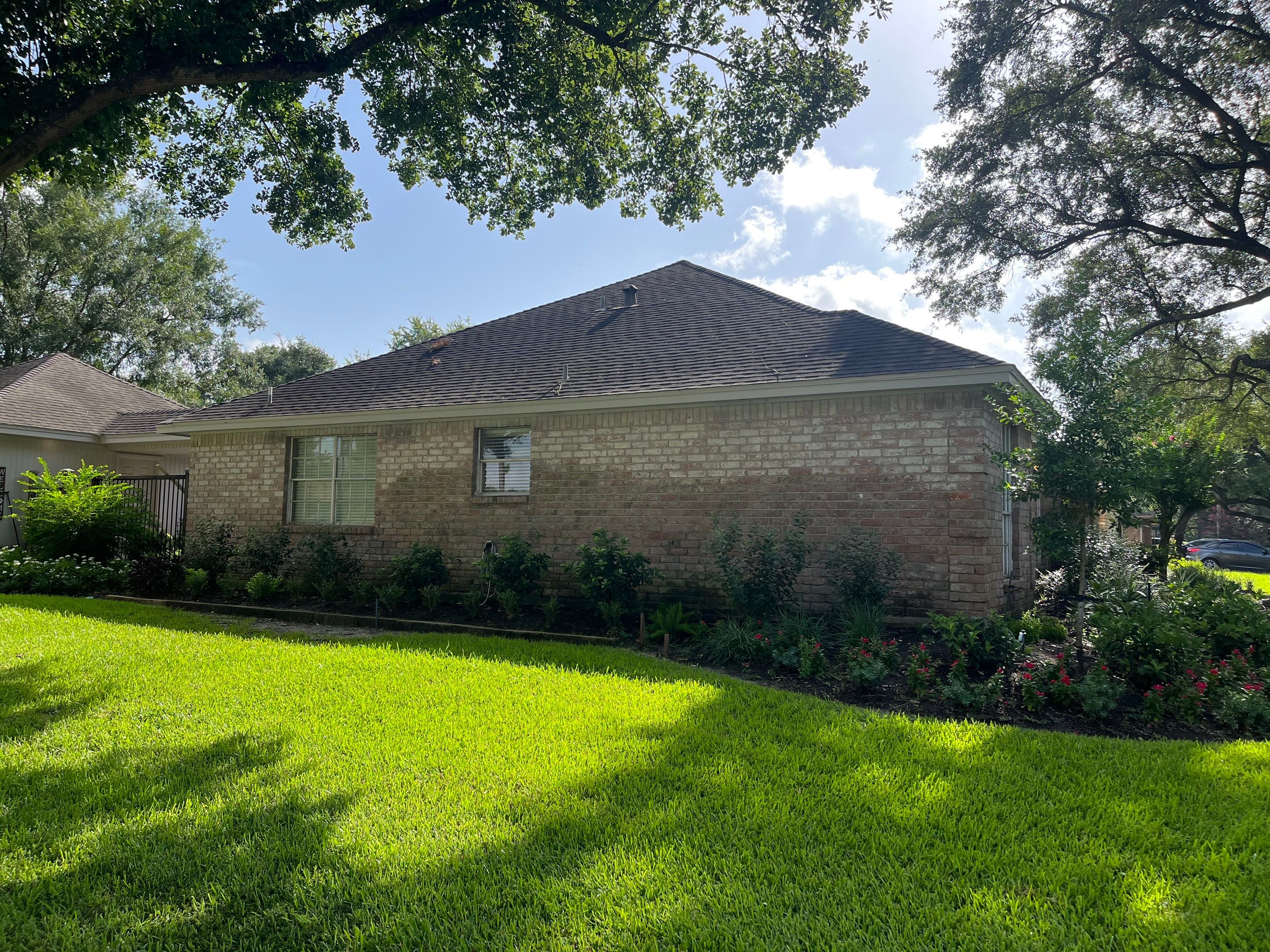 Residential Roofing Installation using Owen's Corning Duration (Lifetime) Shingles by Roof Repair Company