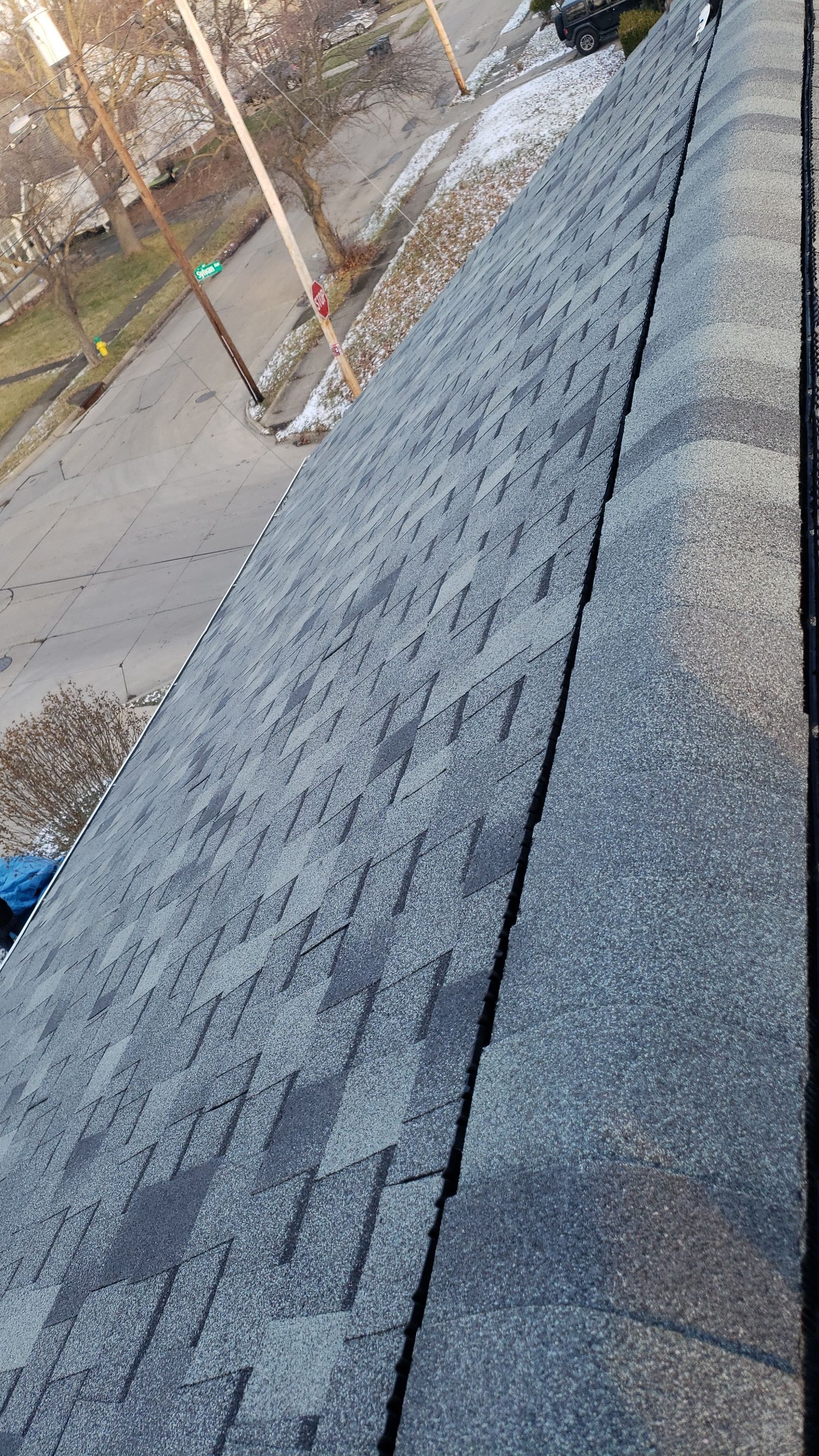 ATLAS PINNACLE COLOR: SCOTCHGARD HEARTHSTONE DRIP EDGE: WHITE by Eagle Eye Roofing