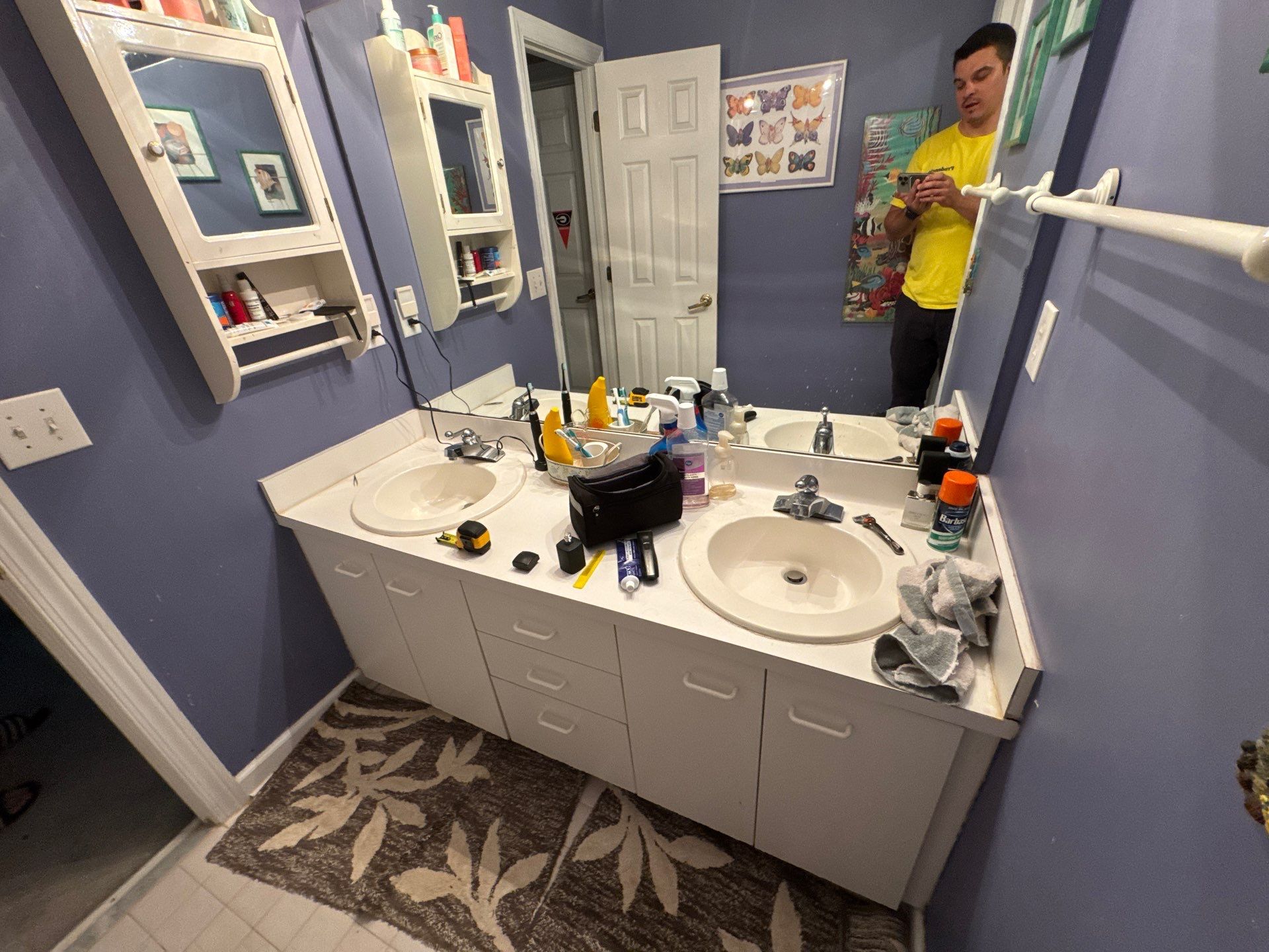 Hall bathroom renovation by Prudencio