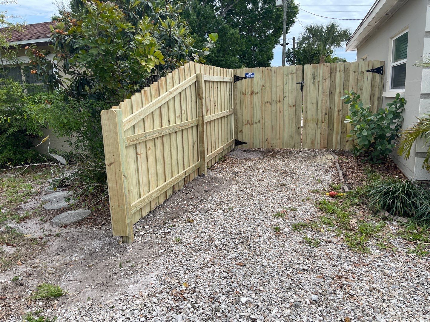 Bradenton, FL Wood Fence Installation using Board on Board Wood Fence by Asap fence and gates, LLC
