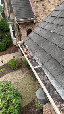 Turtle Shell gutter protection installation in Naperville, IL 60540, photograph 4