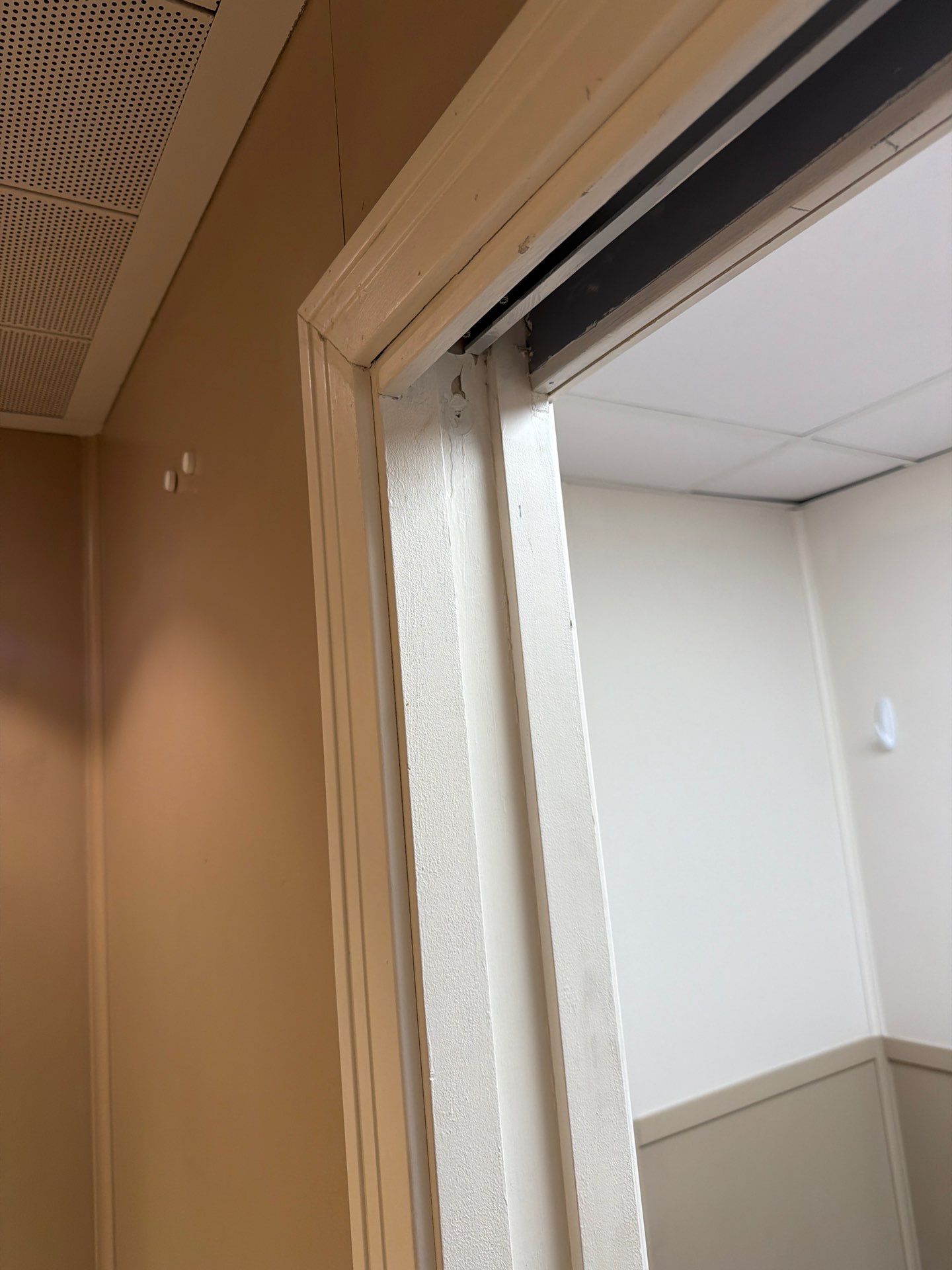 Interior for Mobile Medical Imaging Unit by Select Painting, Coatings & Garage Cabinets