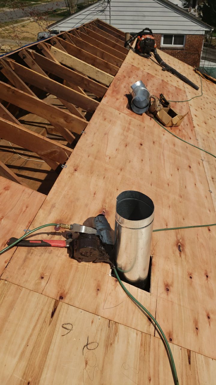 Falls Church - Certainteed Landmark Charcoal Black Roof Project by RM Banning, Inc.