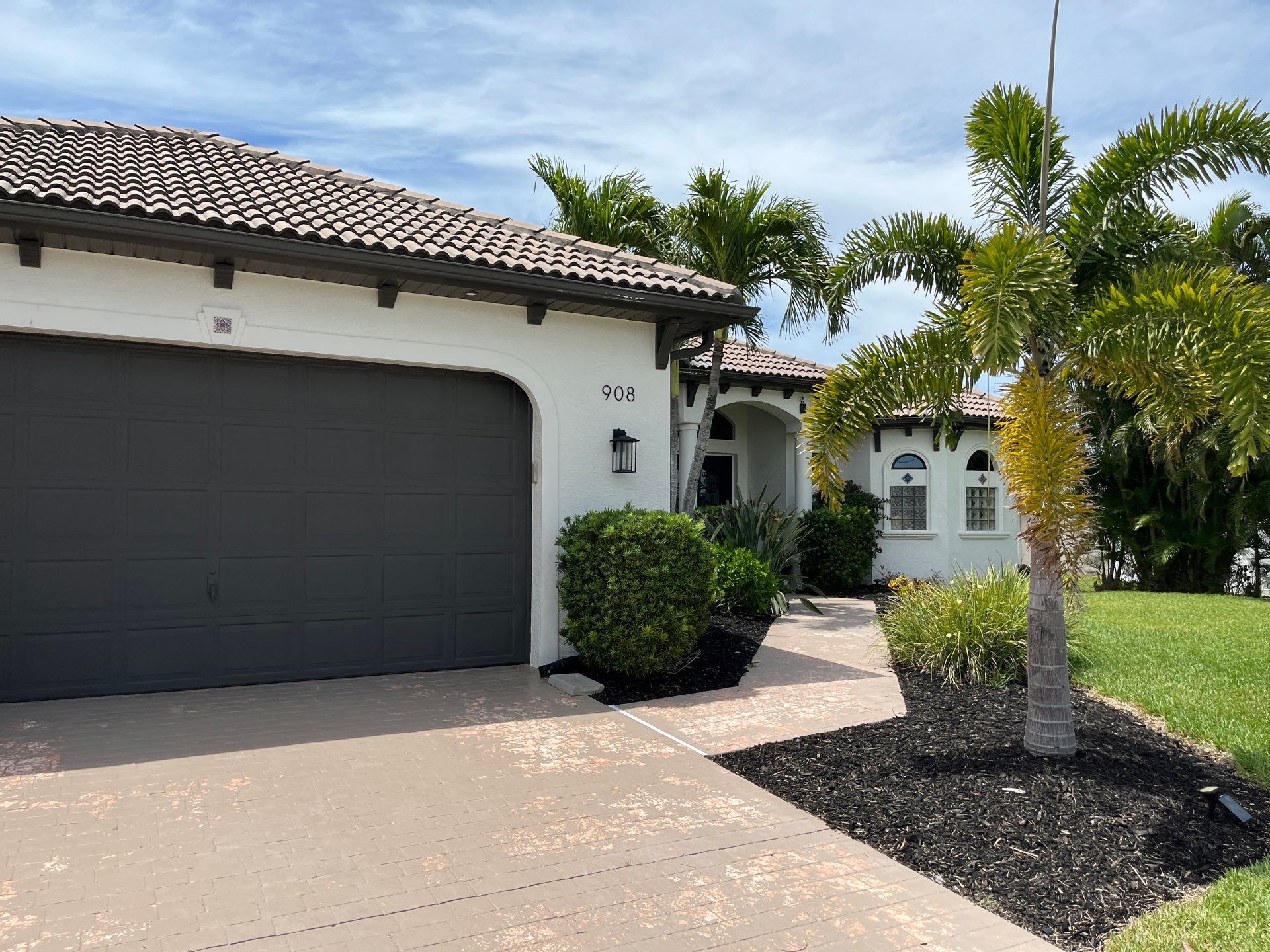 Bronze Gutter Repair and Replacement in Cape Coral FL by Gutter Professors