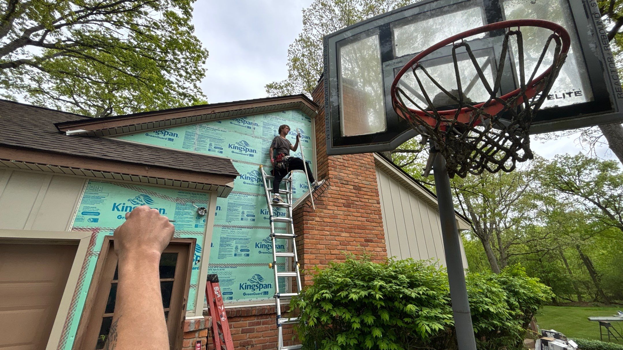 Siding Installation using Alside Monterey Sand by 180 Contractors